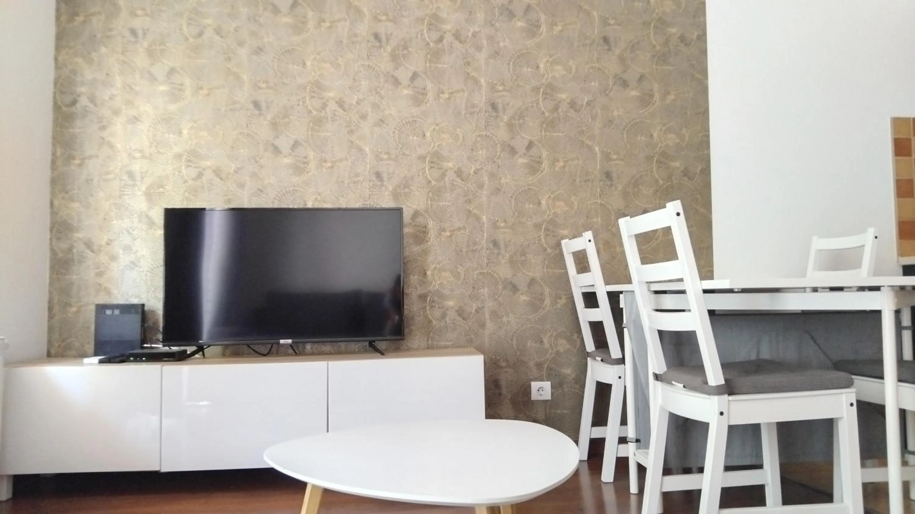 Living room in Corvin Center Suites