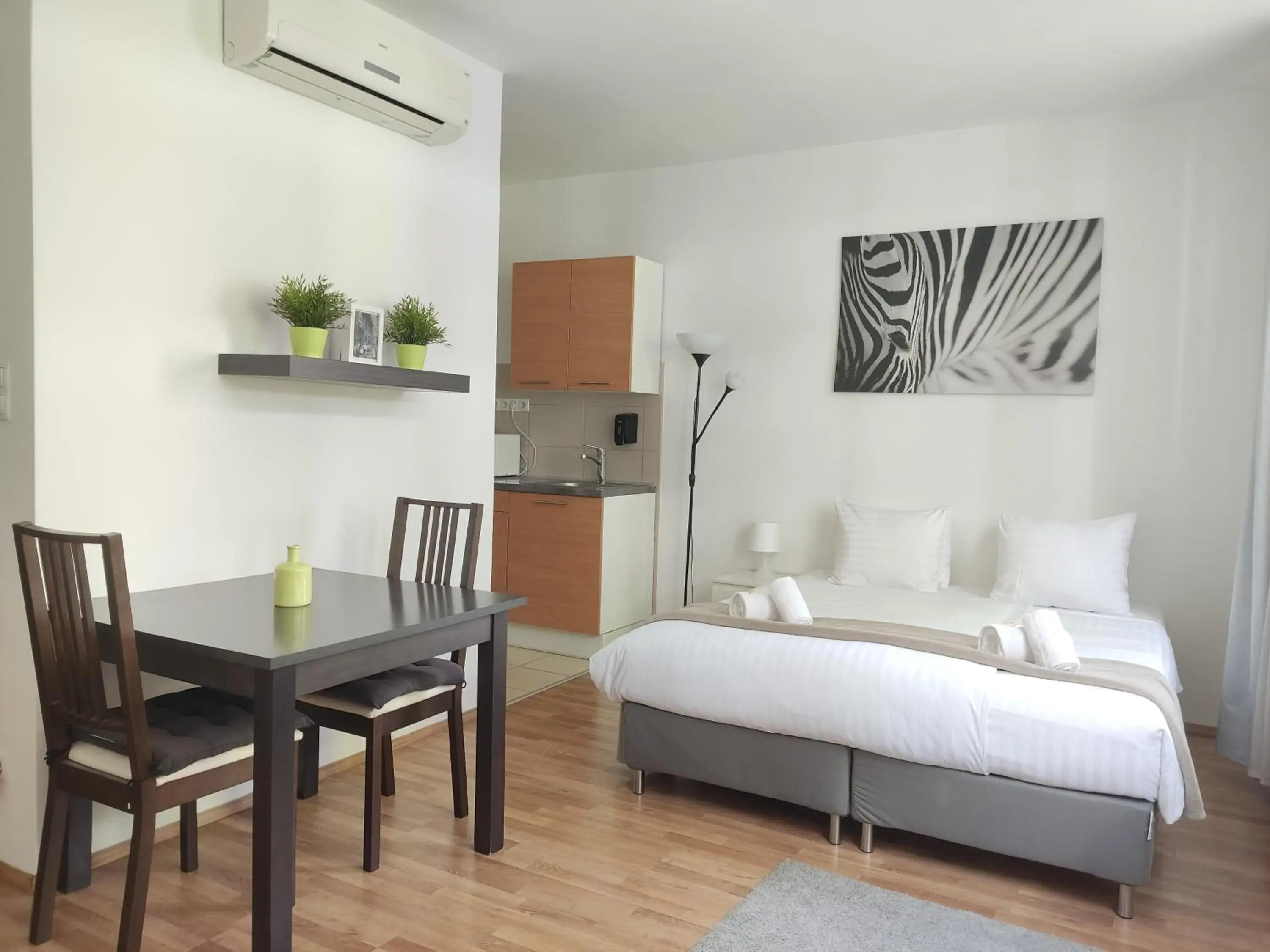 Studio in Corvin Center Suites Studio in Corvin Center Suites