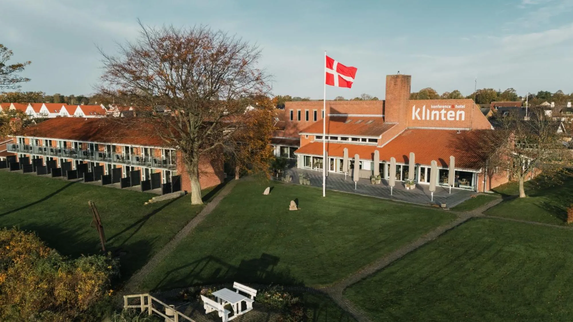 Property building in Strandhotel Klinten