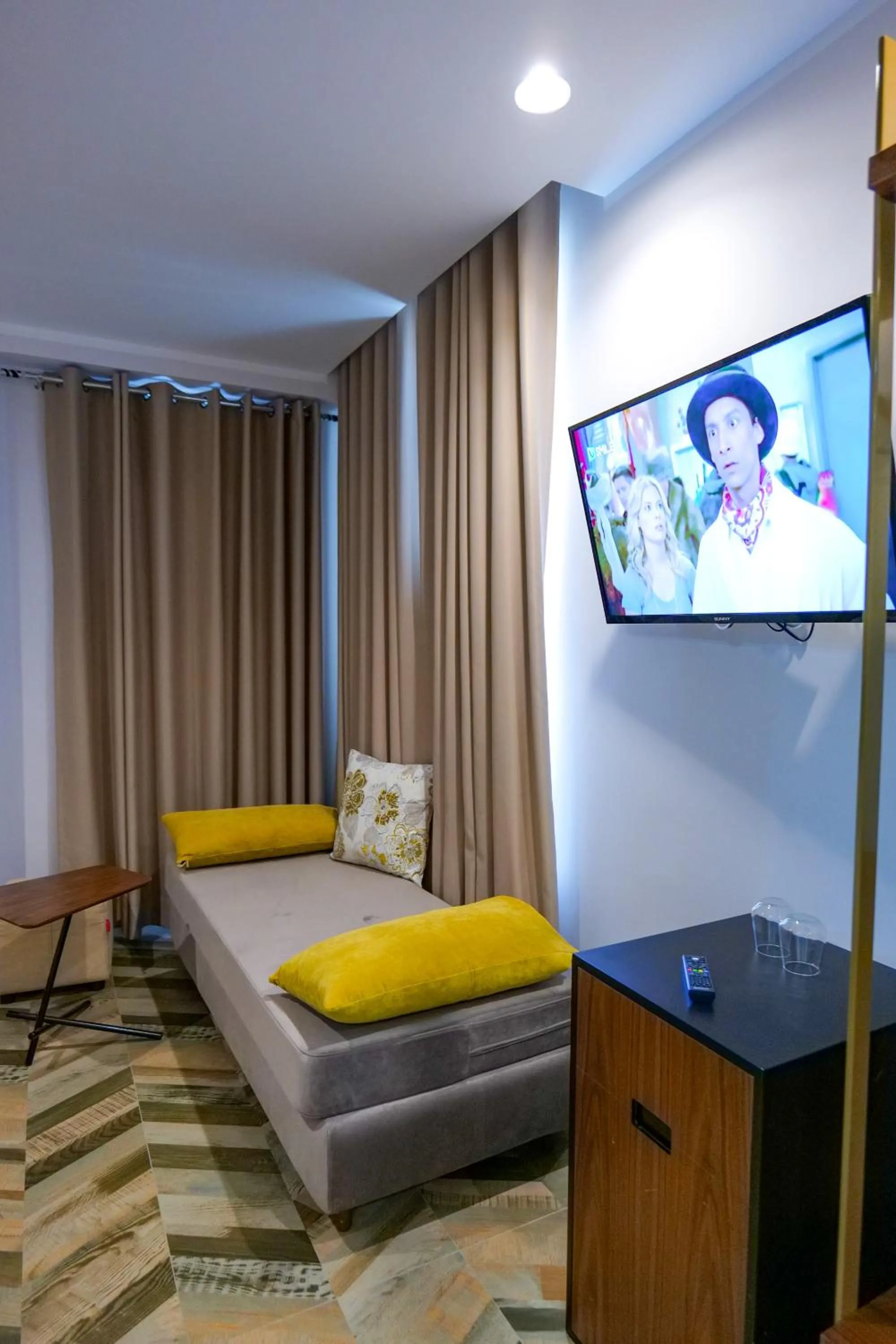 TV and multimedia, Bed in Hotel Semajo