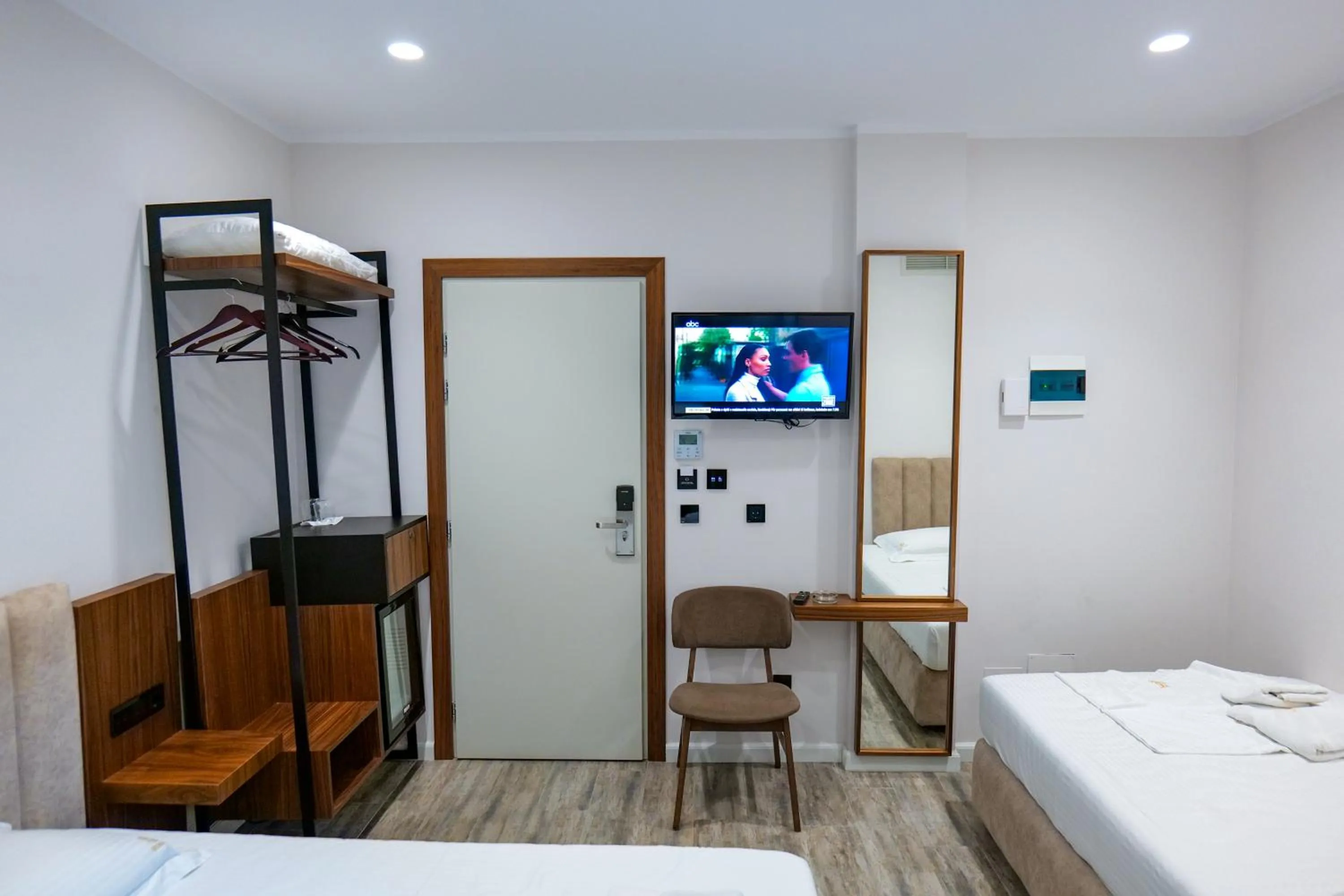 TV and multimedia, Bed in Hotel Semajo