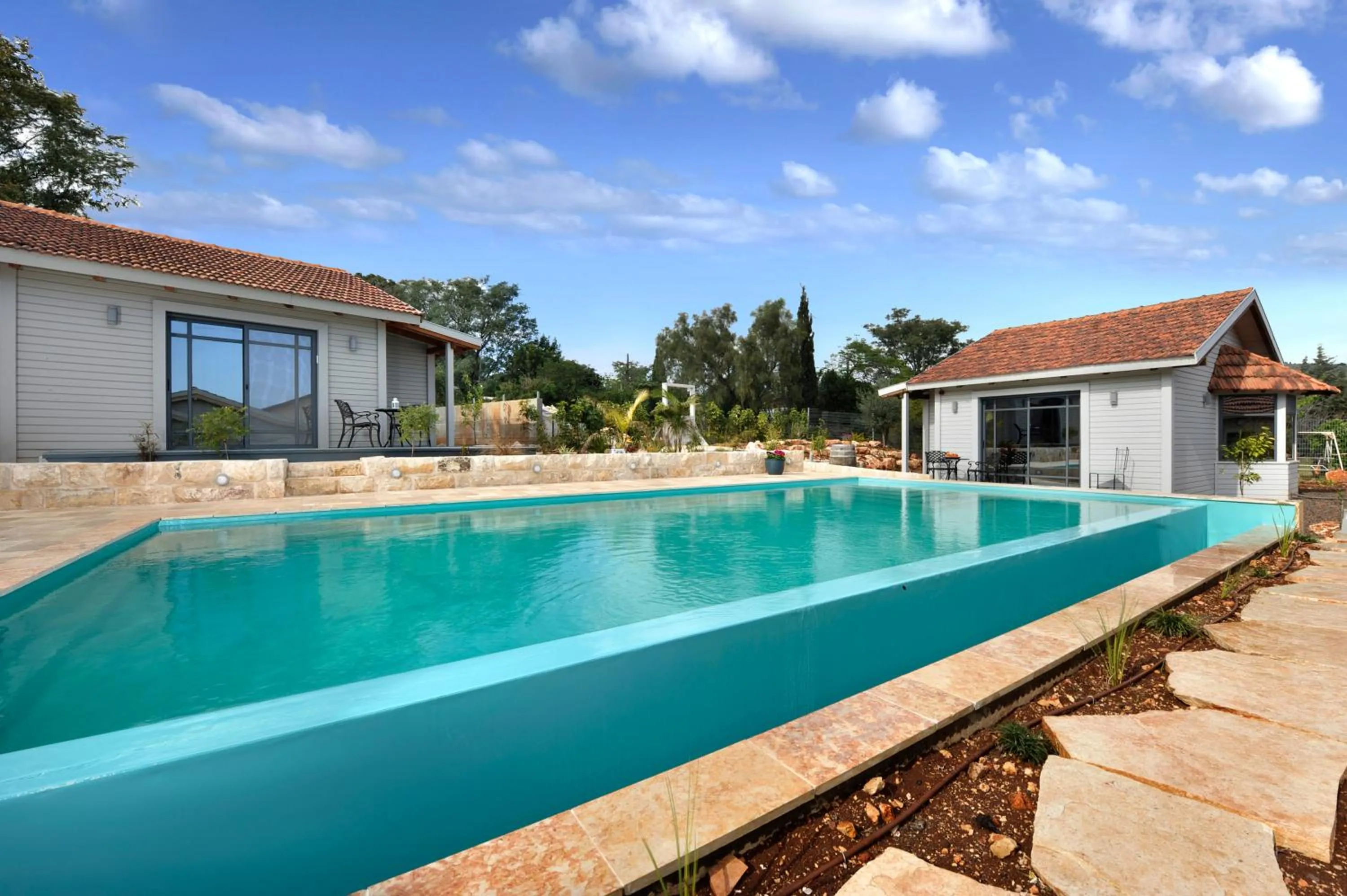 Swimming pool in Adilion