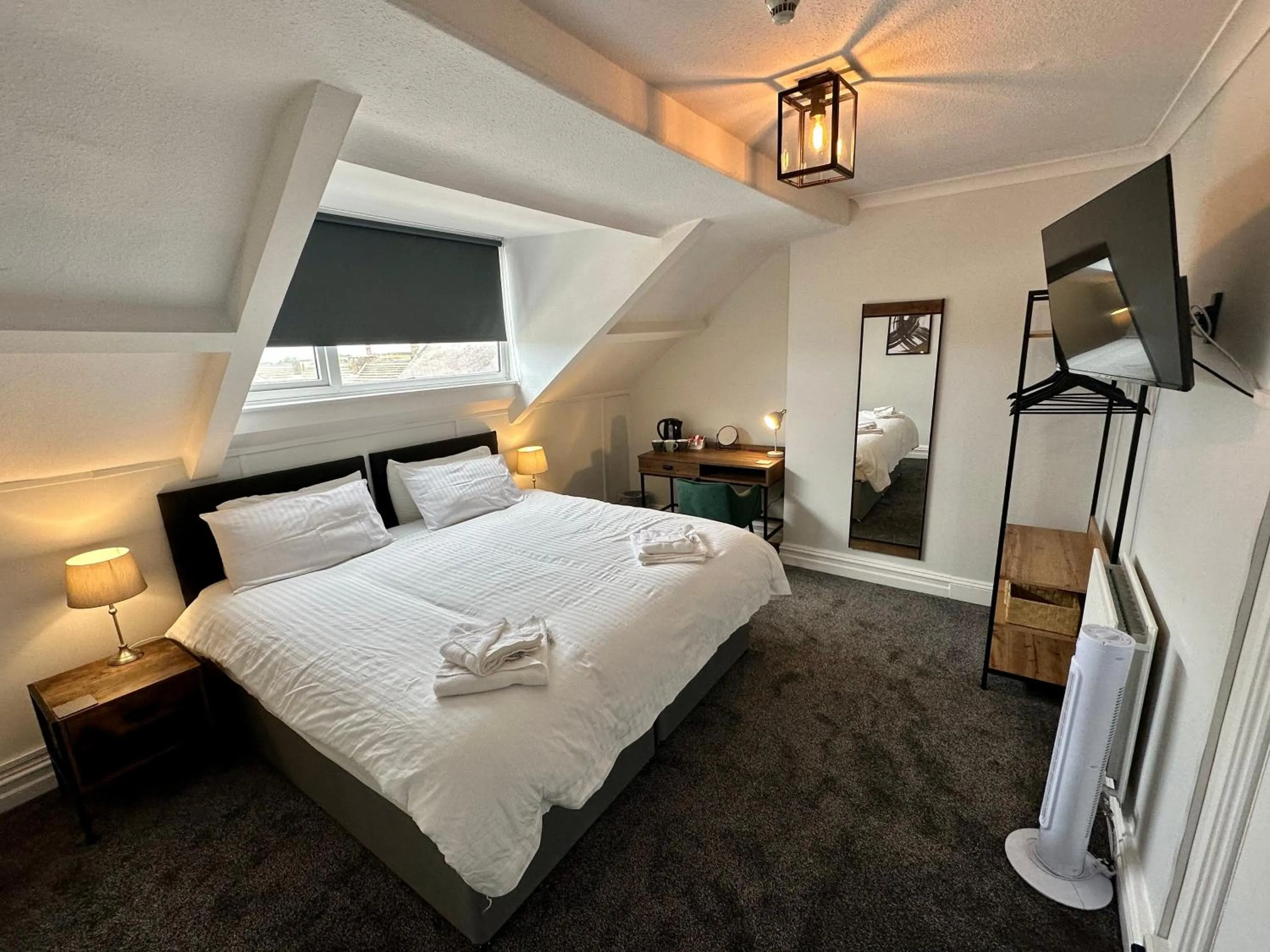 Bed in Waverley Hotel