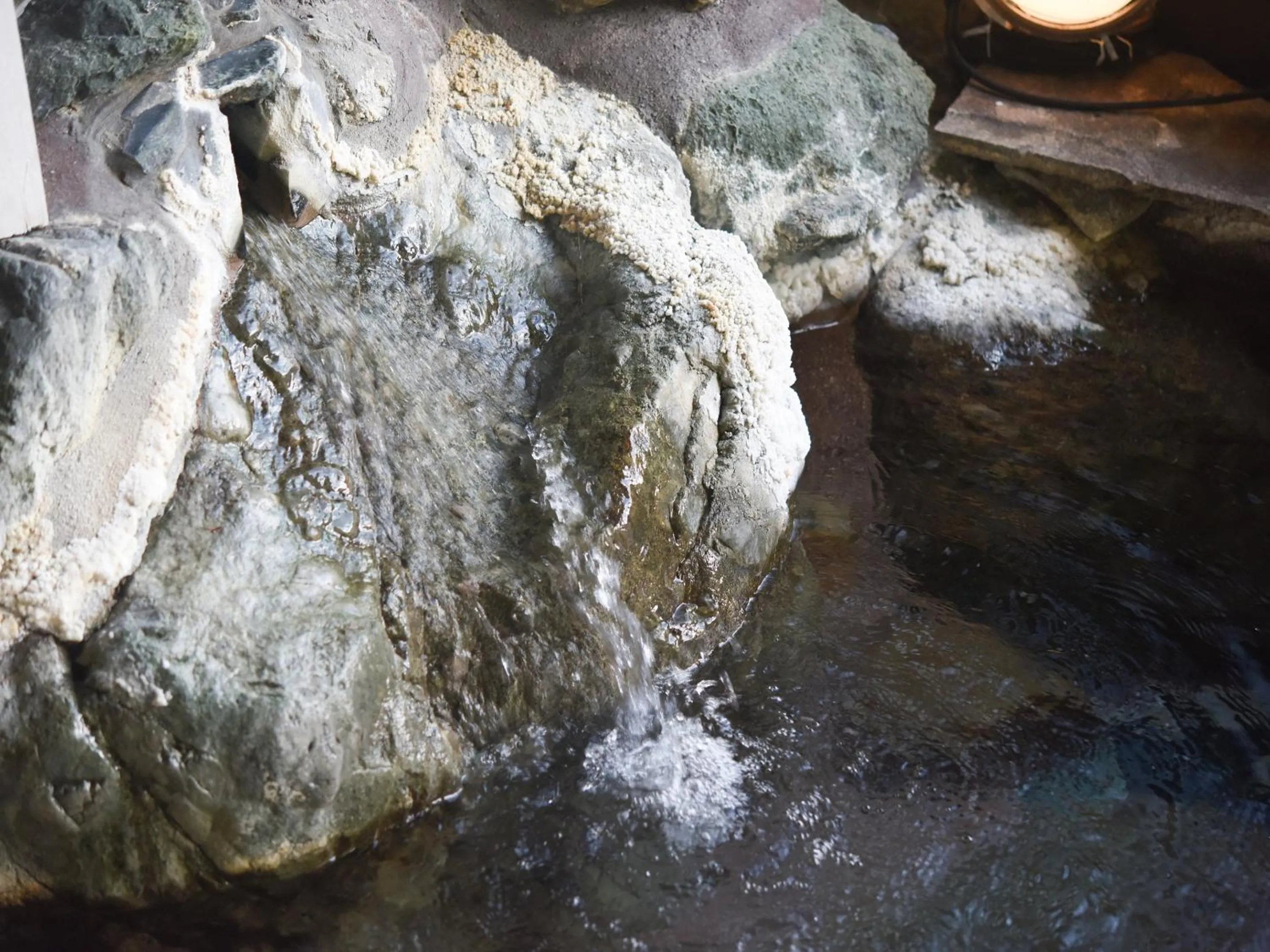 Hot Spring Bath in Iwazonokan