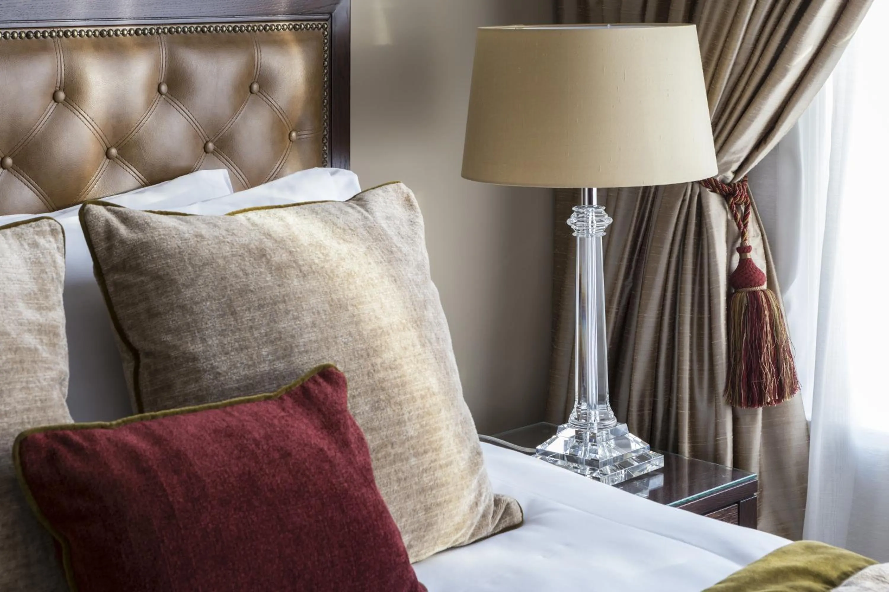 Bed in St Paul's Hotel