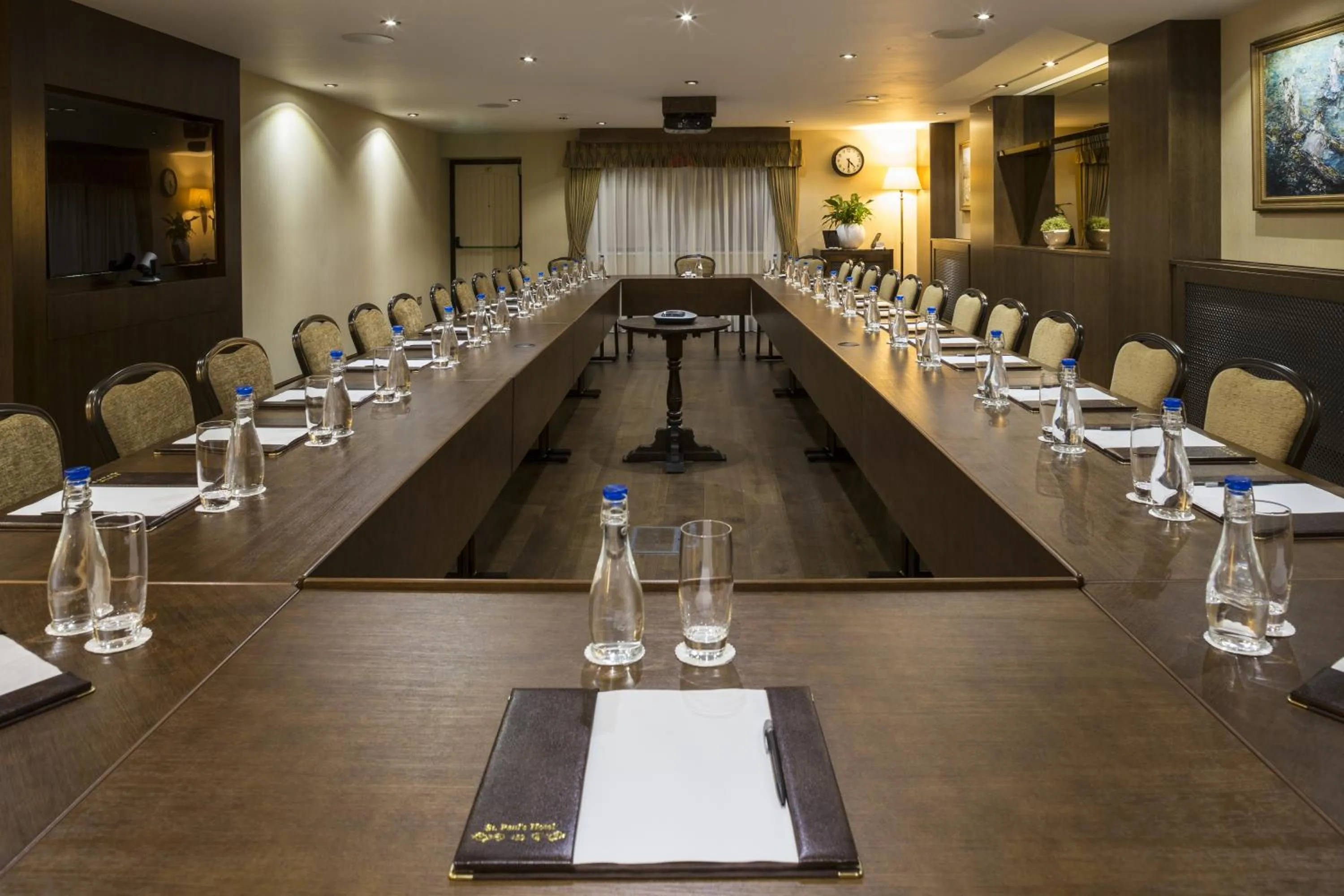 Business facilities in St Paul's Hotel