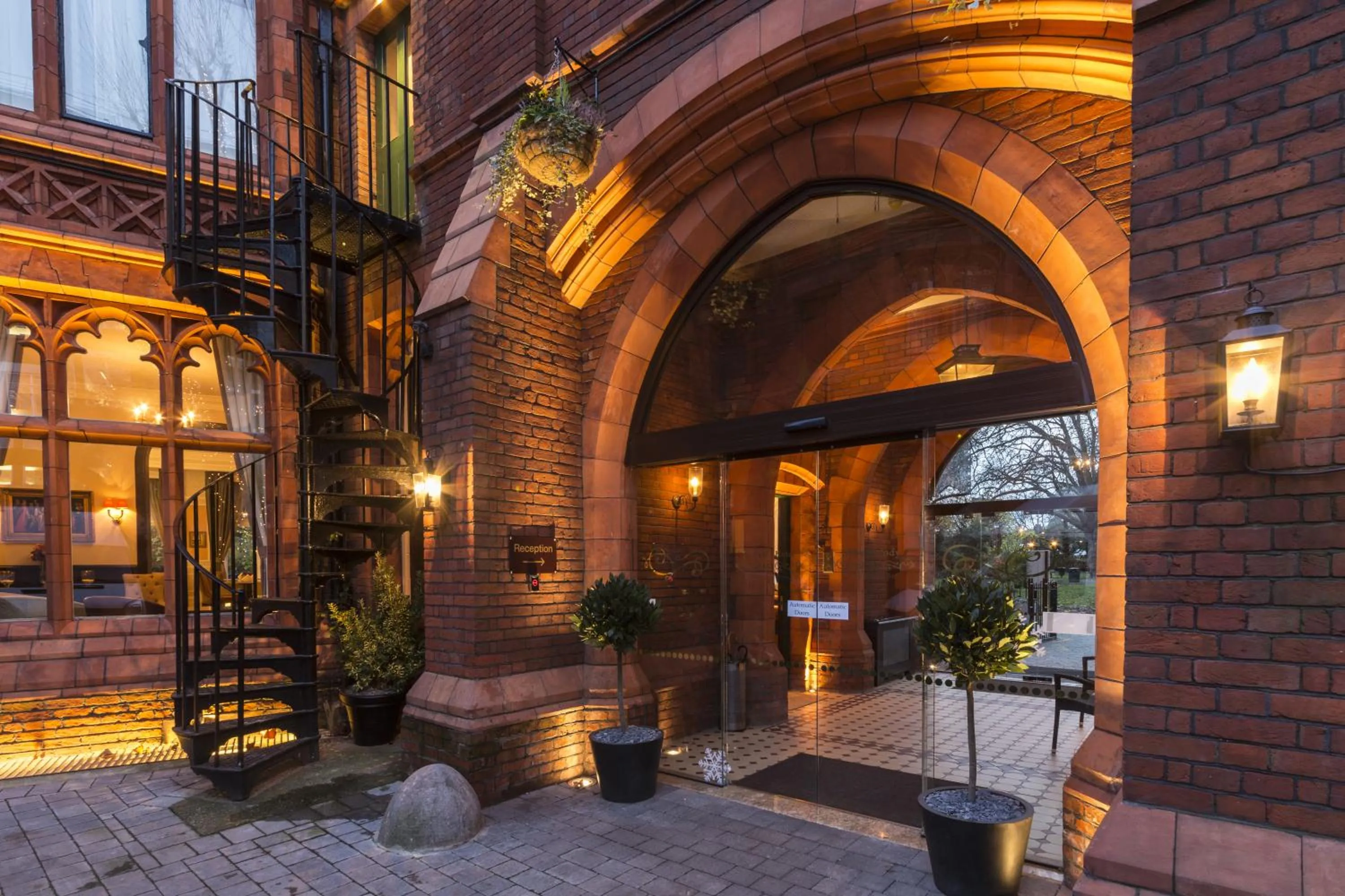 Facade/entrance in St Paul's Hotel