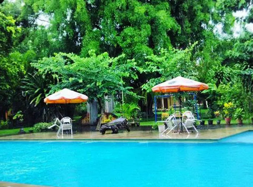 Swimming pool in Votel Manyar Resort Banyuwangi