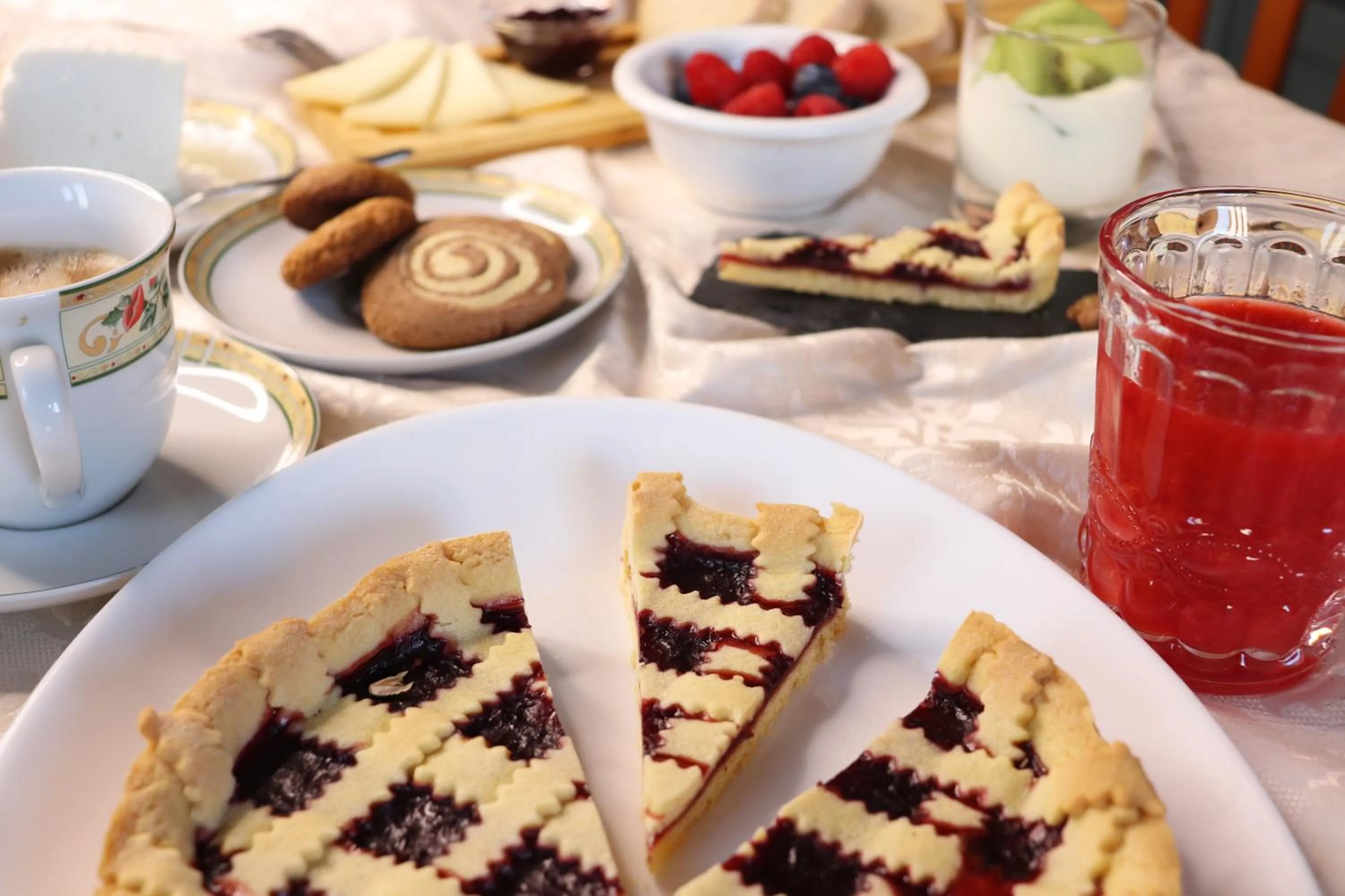 Breakfast in Hotel Barca D'Oro