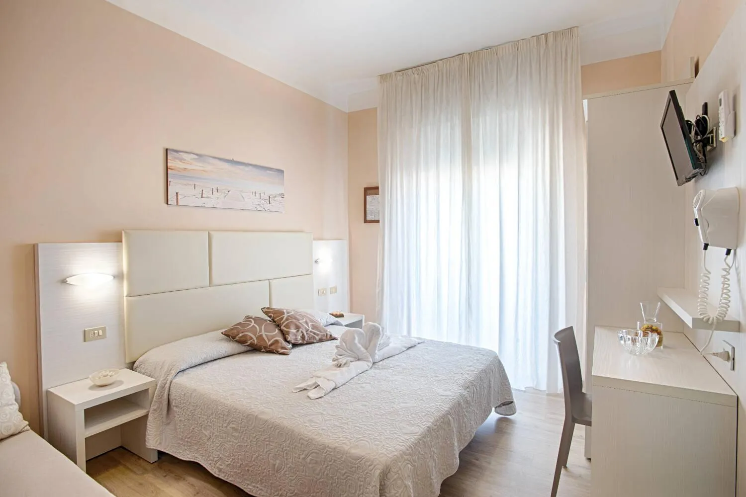 Bedroom, Bed in Hotel Barca D'Oro