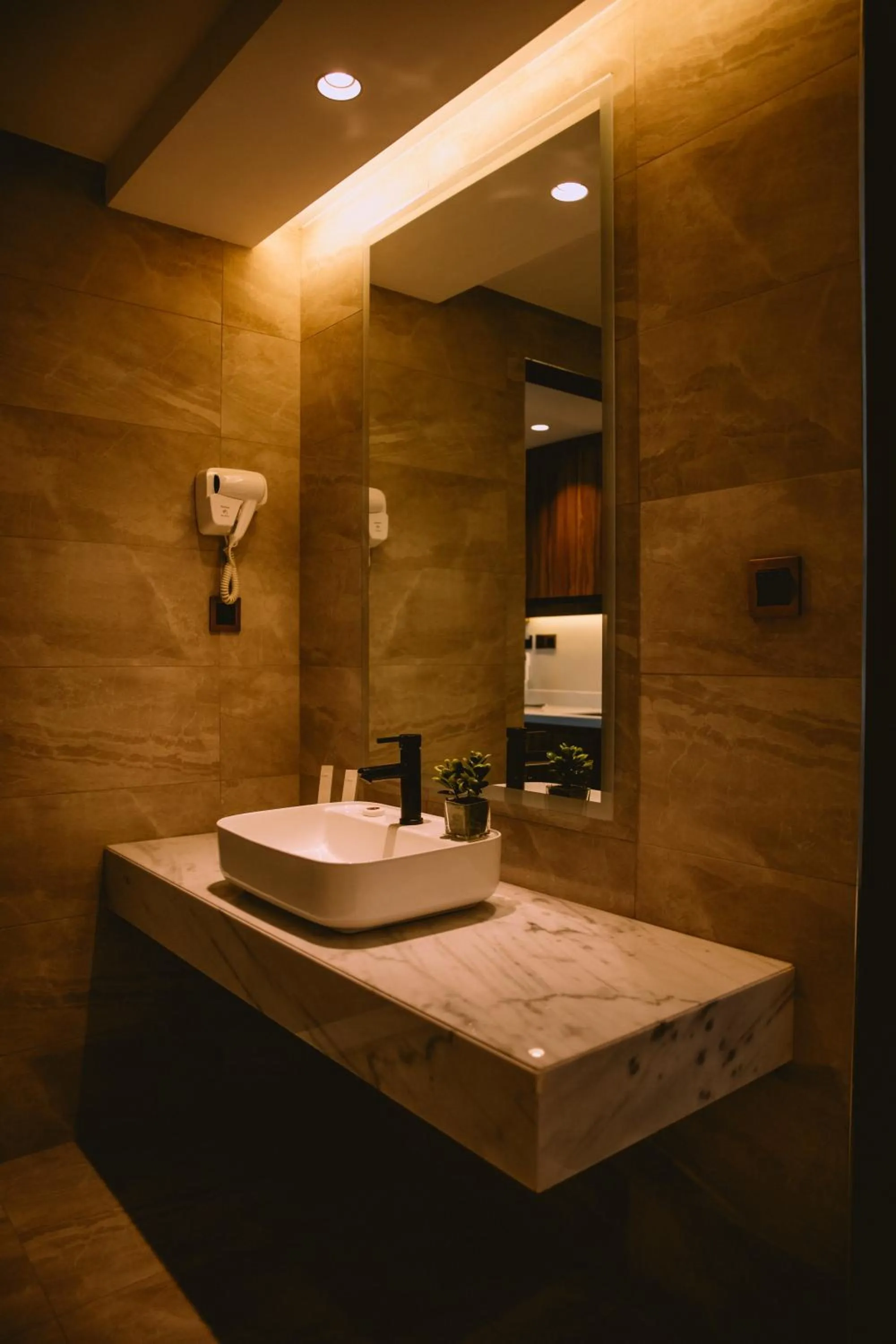 The Maximilian Hotel