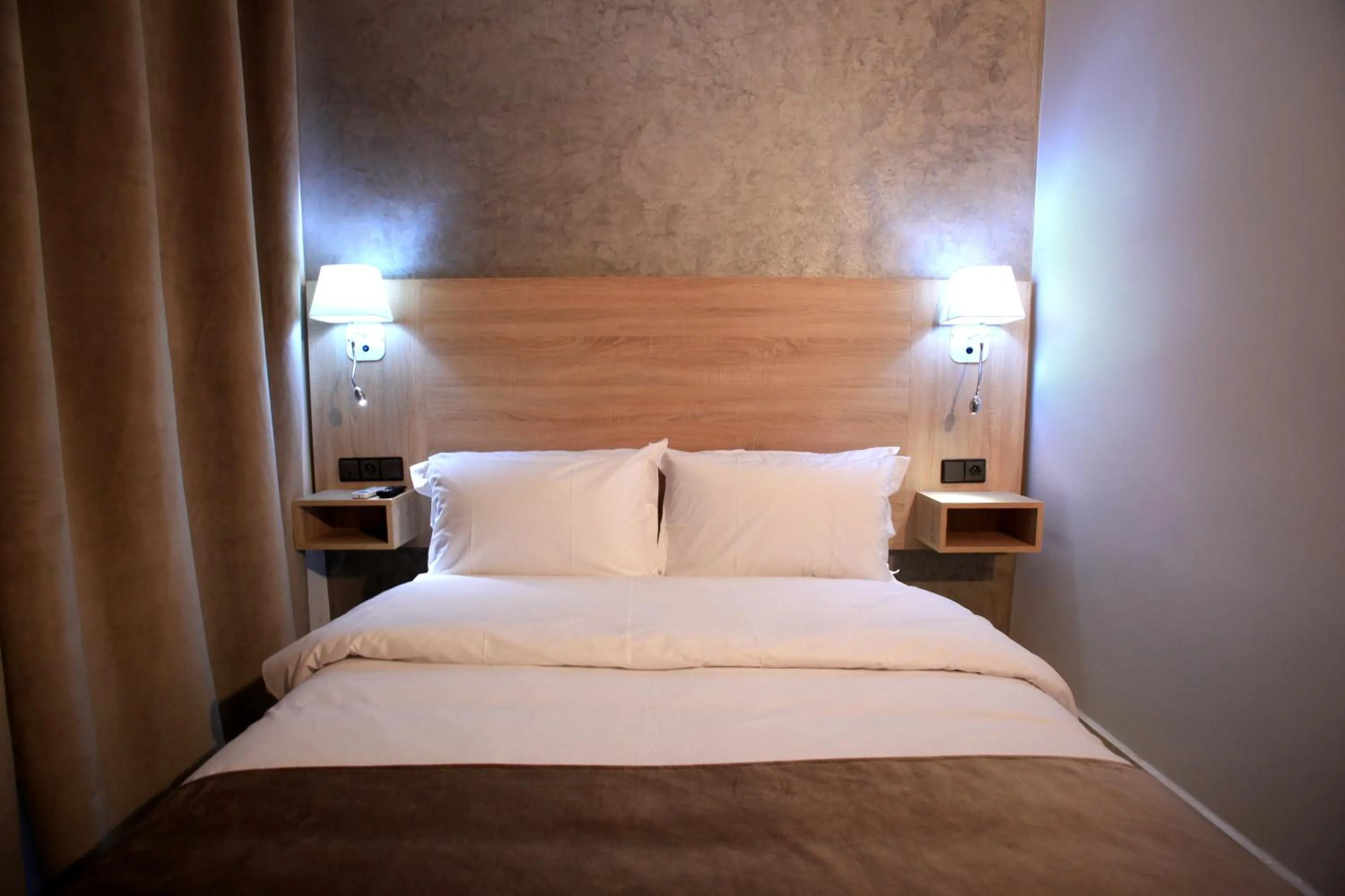 Bedroom, Bed in Hotel Ichbilia فندق اشبيلية