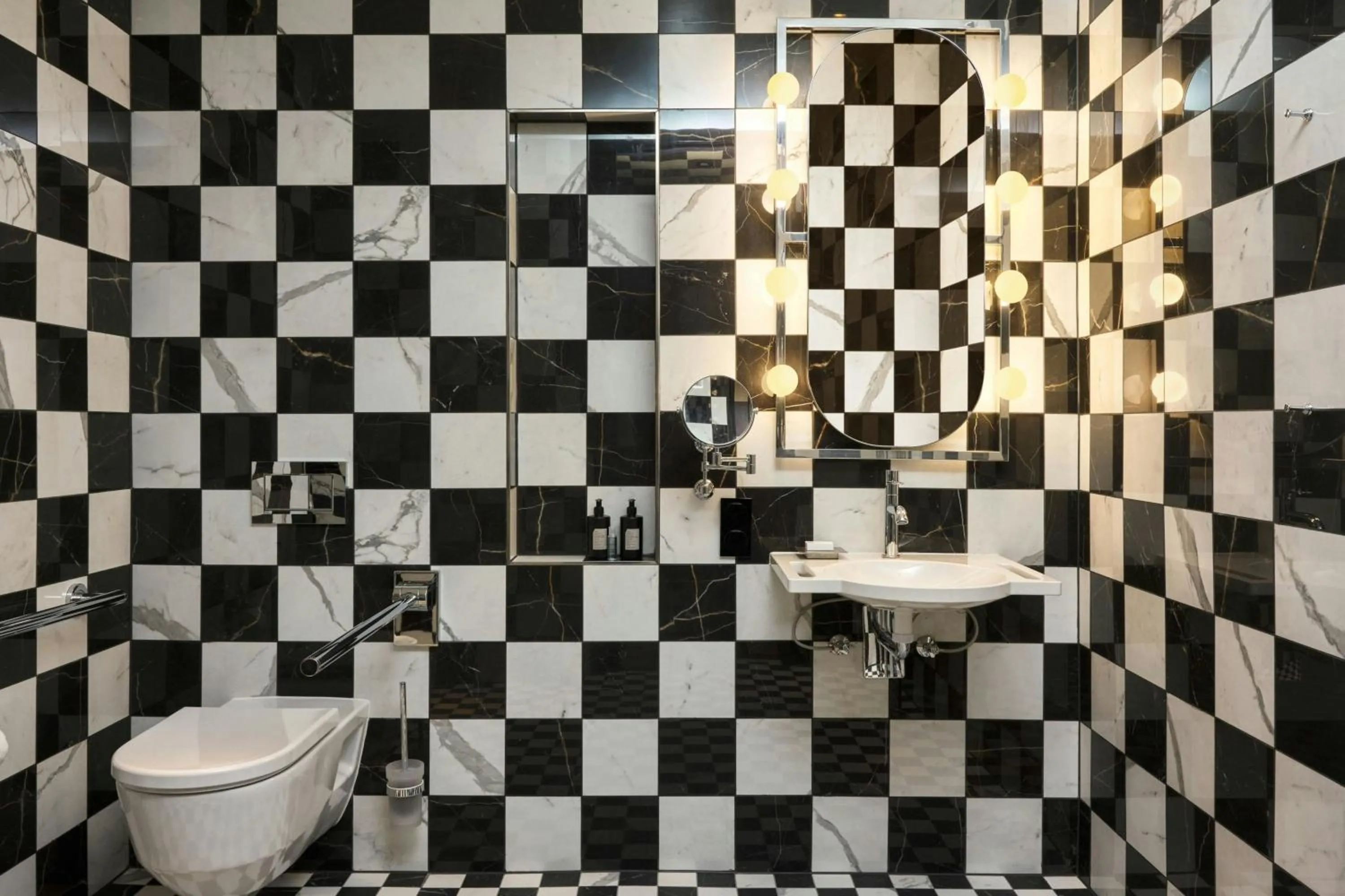 Photo of the whole room in W Budapest