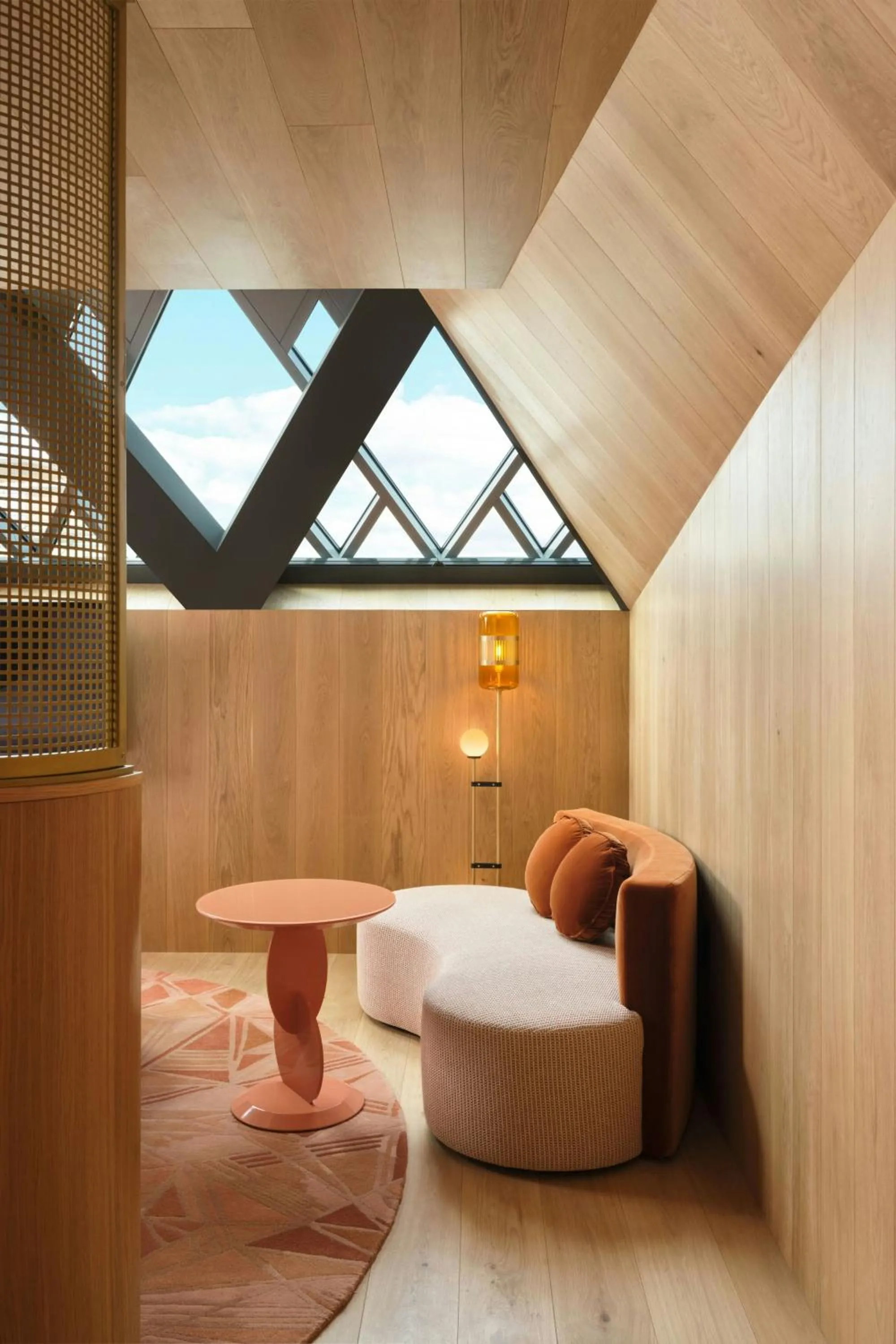 Seating area, Bed in W Budapest