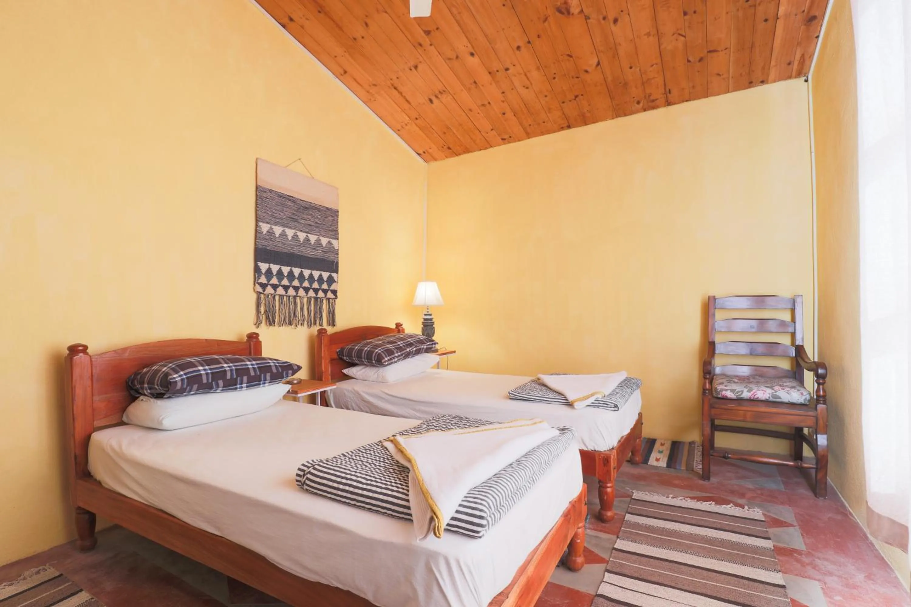 Photo of the whole room, Bed in MANJARI RESORT