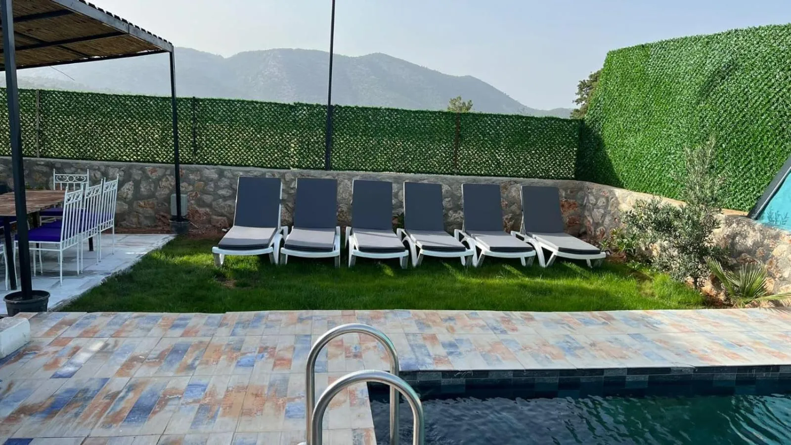 villa hidden paradise garden