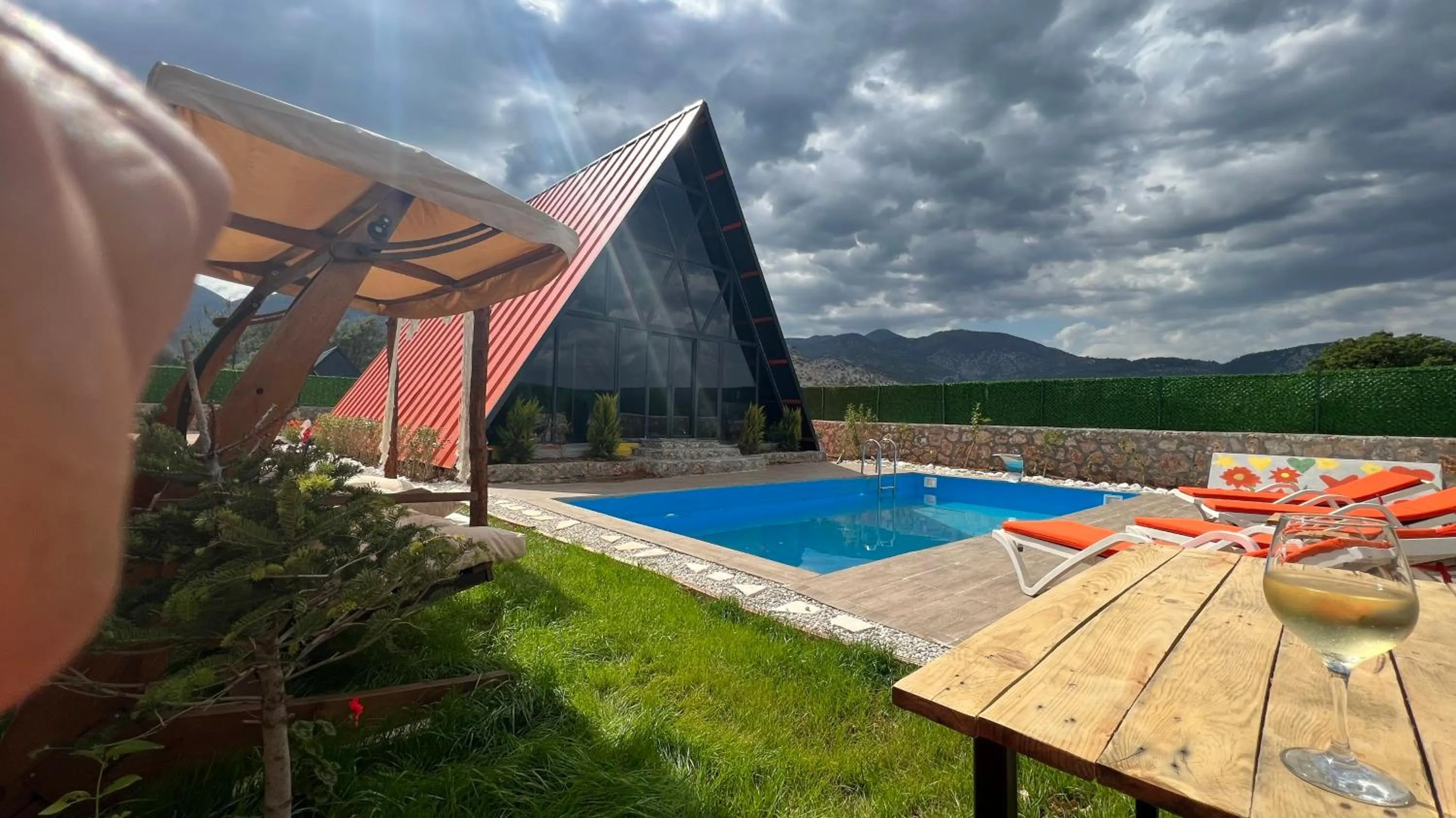 villa hidden paradise garden