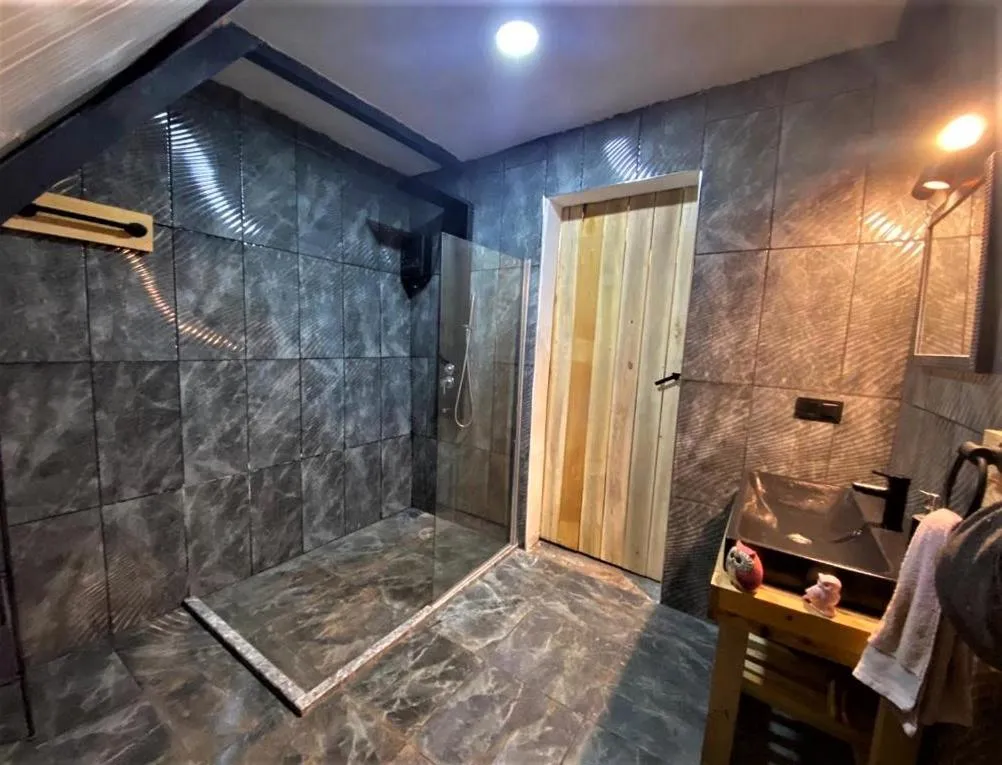 Shower in villa hidden paradise garden