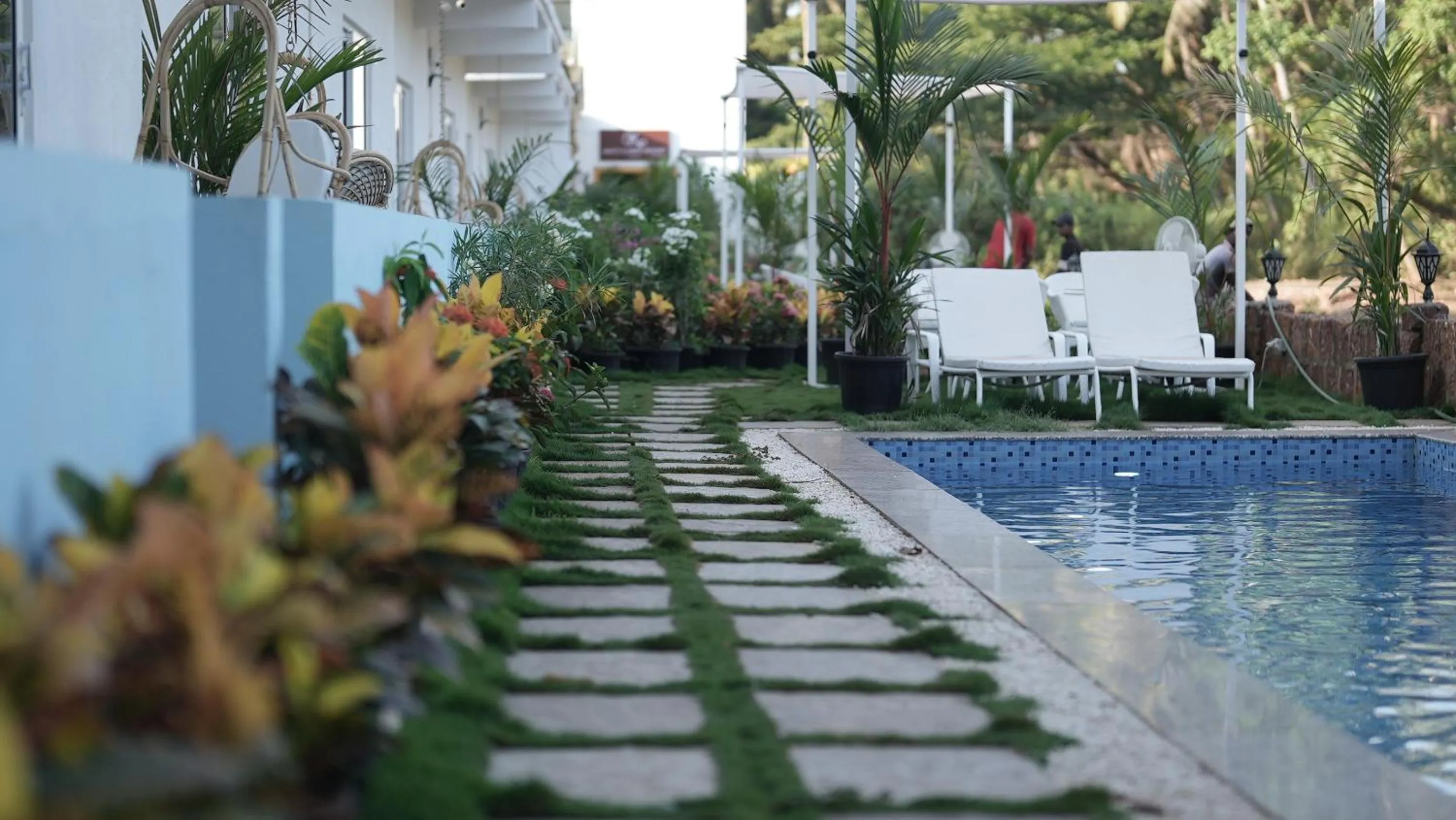 Pool view in Whiteflower Resort Morjim