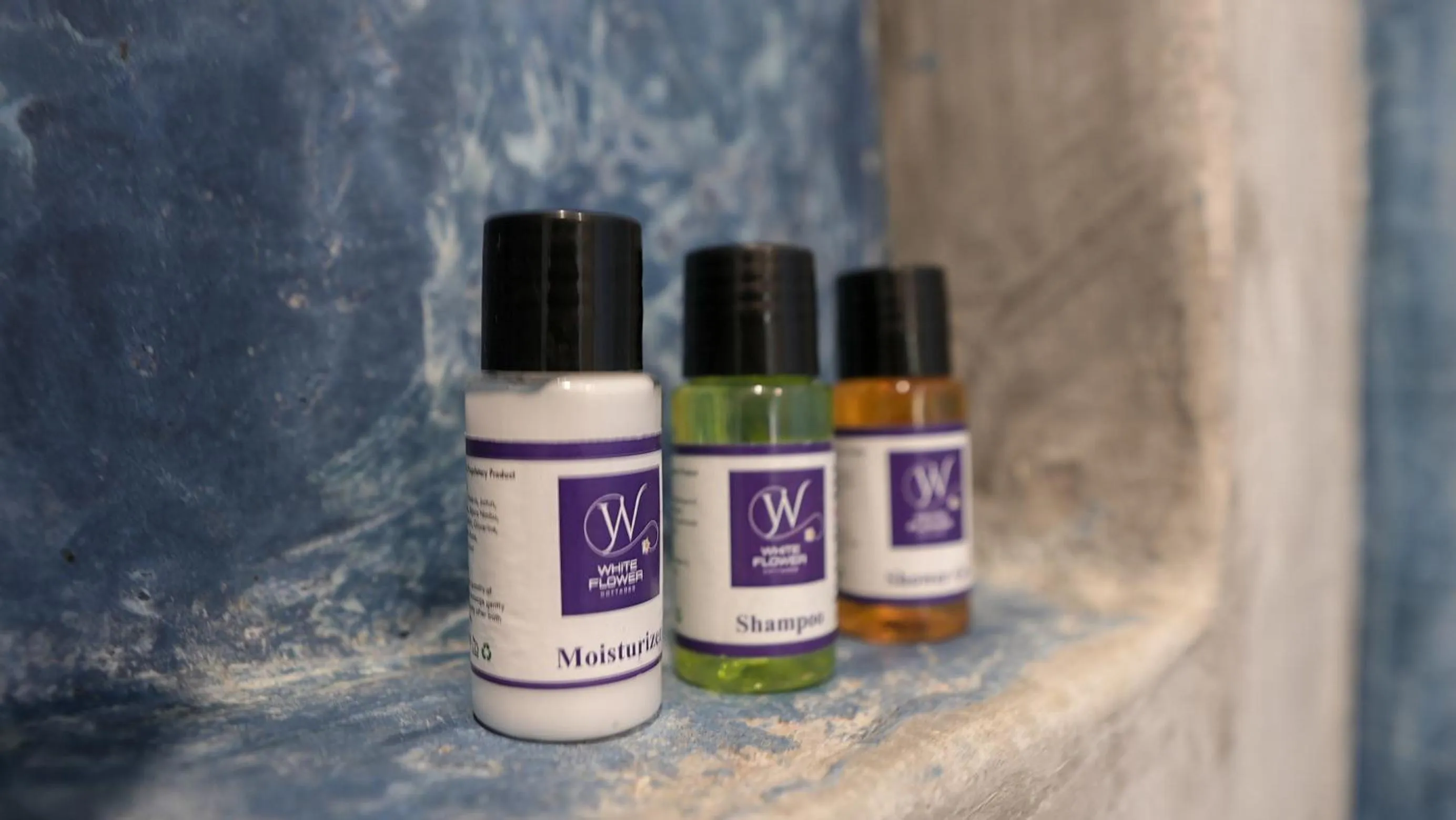 Bathroom in Whiteflower Resort Morjim