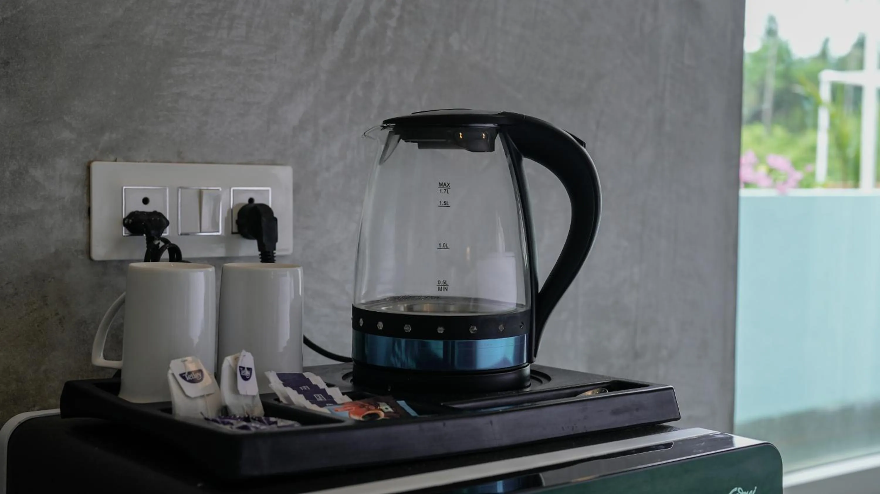 Coffee/tea facilities in Whiteflower Resort Morjim