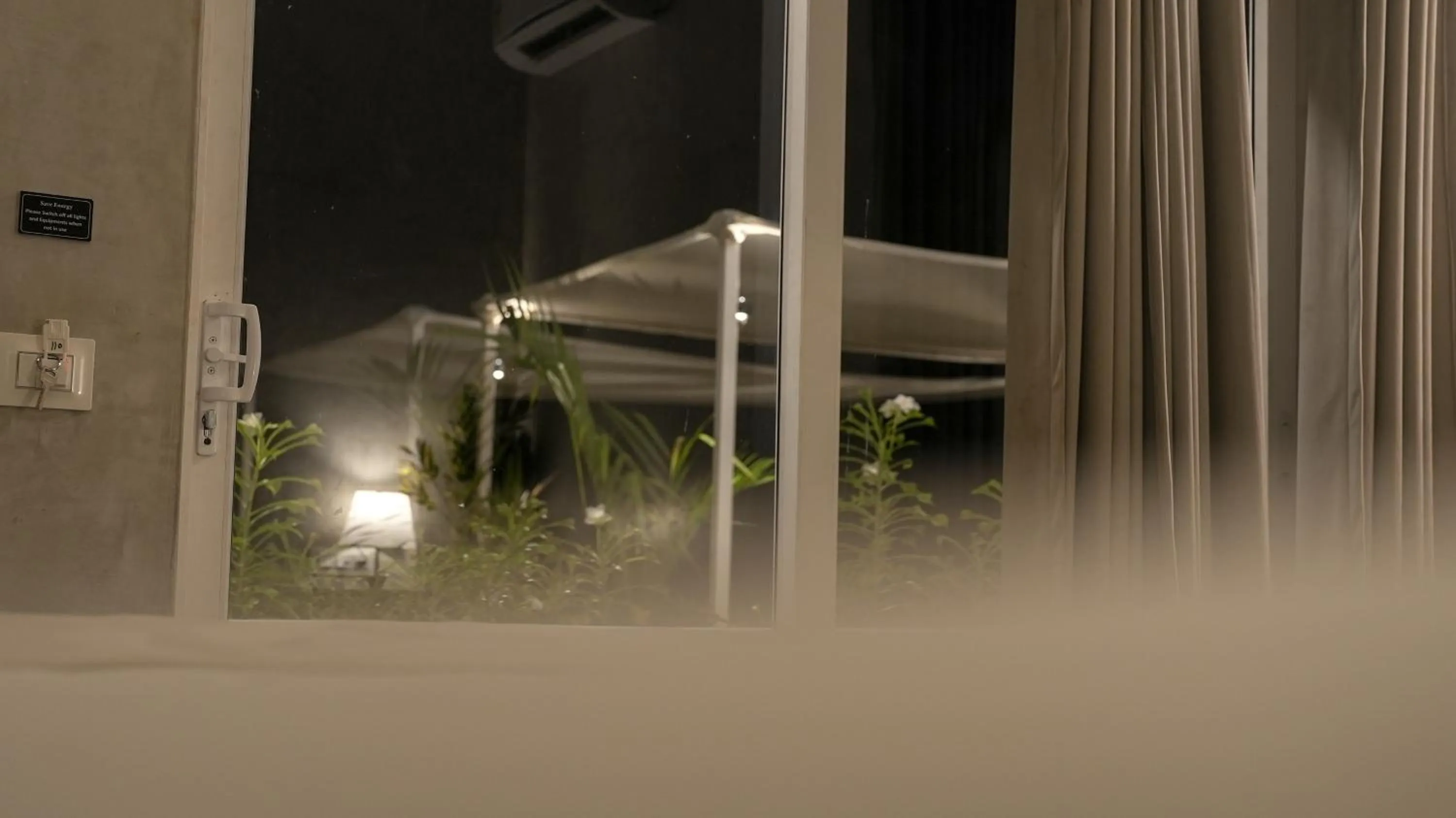 Night in Whiteflower Resort Morjim