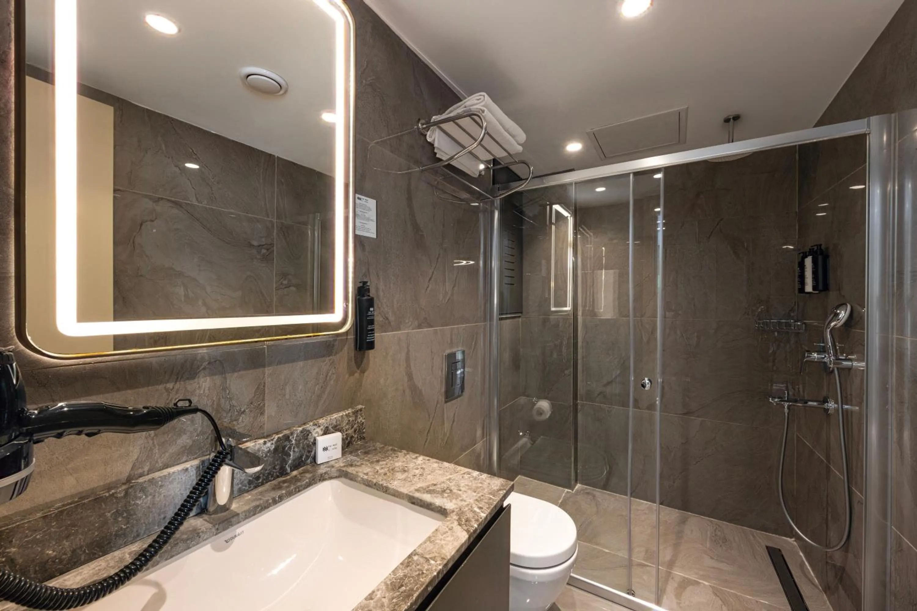 Shower in THE NEST HOTEL