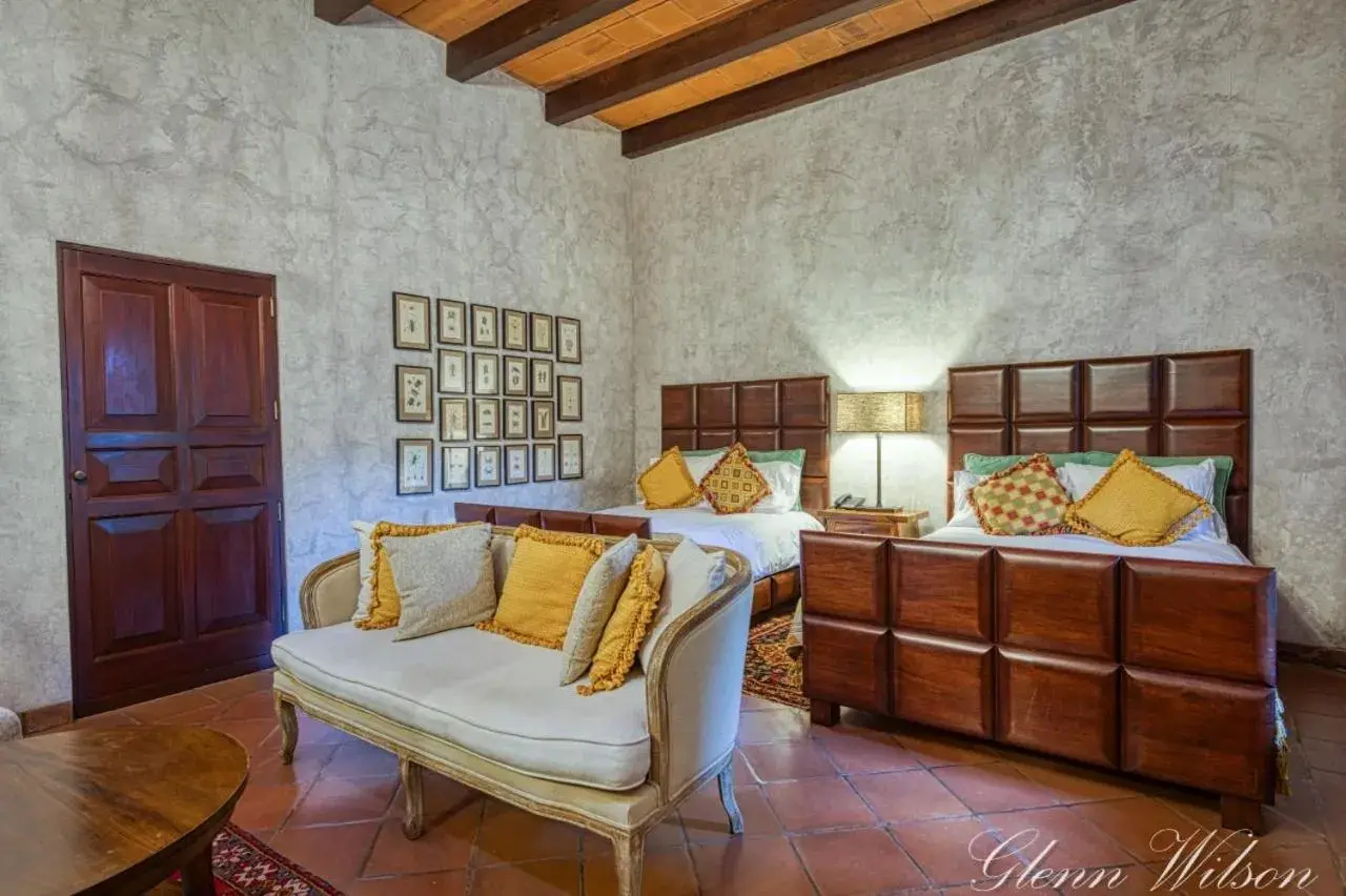 Junior Suite in San Rafael Hotel Junior Suite in San Rafael Hotel