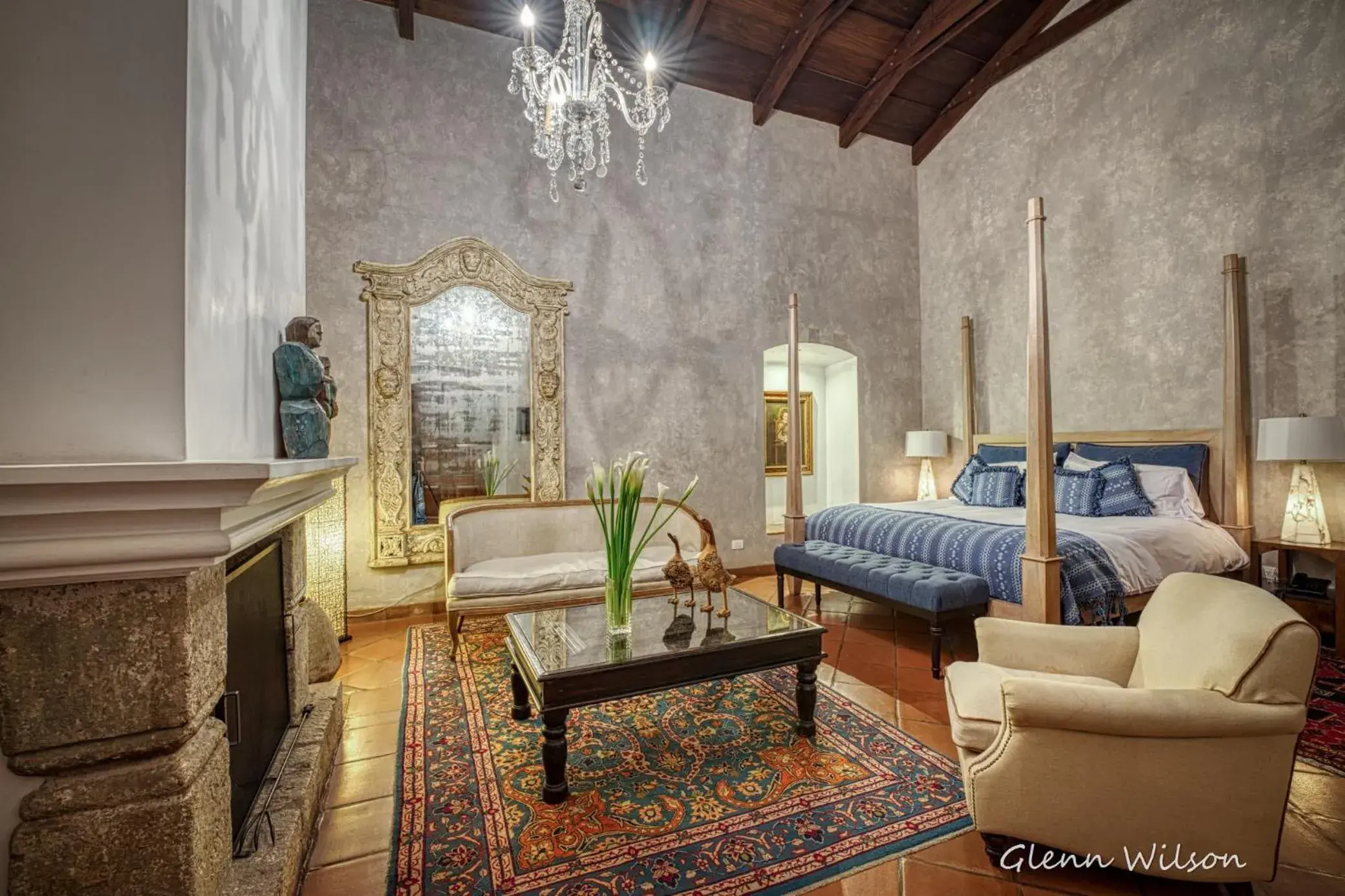 Junior Suite in San Rafael Hotel Junior Suite in San Rafael Hotel