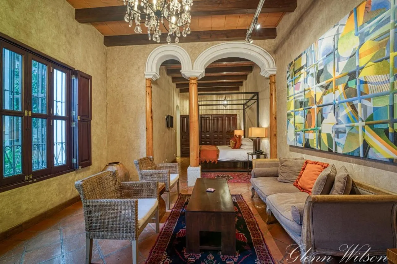 Garden in San Rafael Hotel