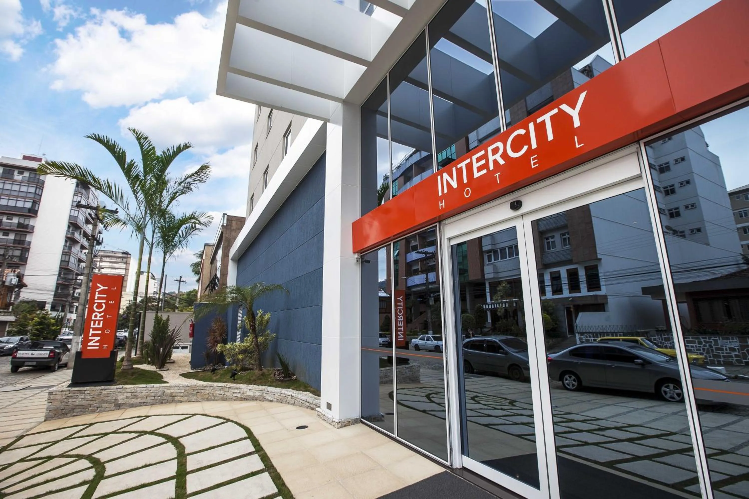 Facade/entrance in Intercity Teresópolis