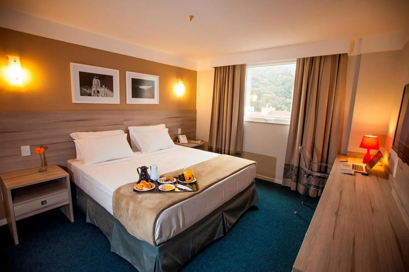 Standard Triple - 1 Queen Bed and 1 Single Bed in Intercity Teresópolis