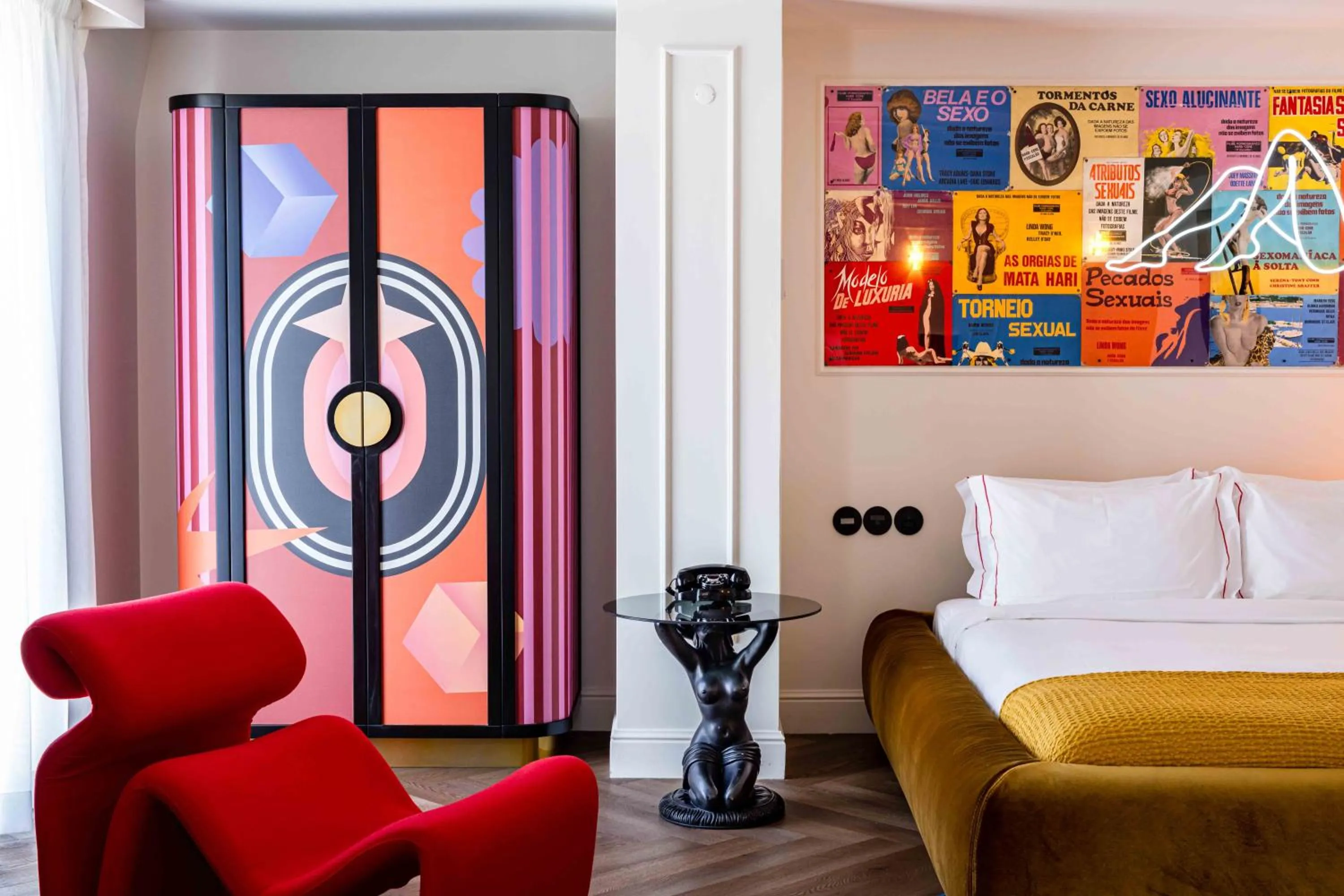 Bed in Upon Angels - Adults Only