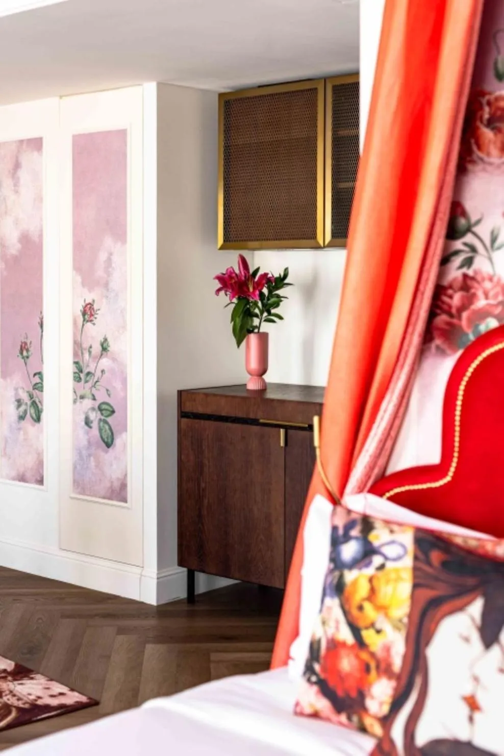 Bedroom, Bed in Upon Angels - Adults Only