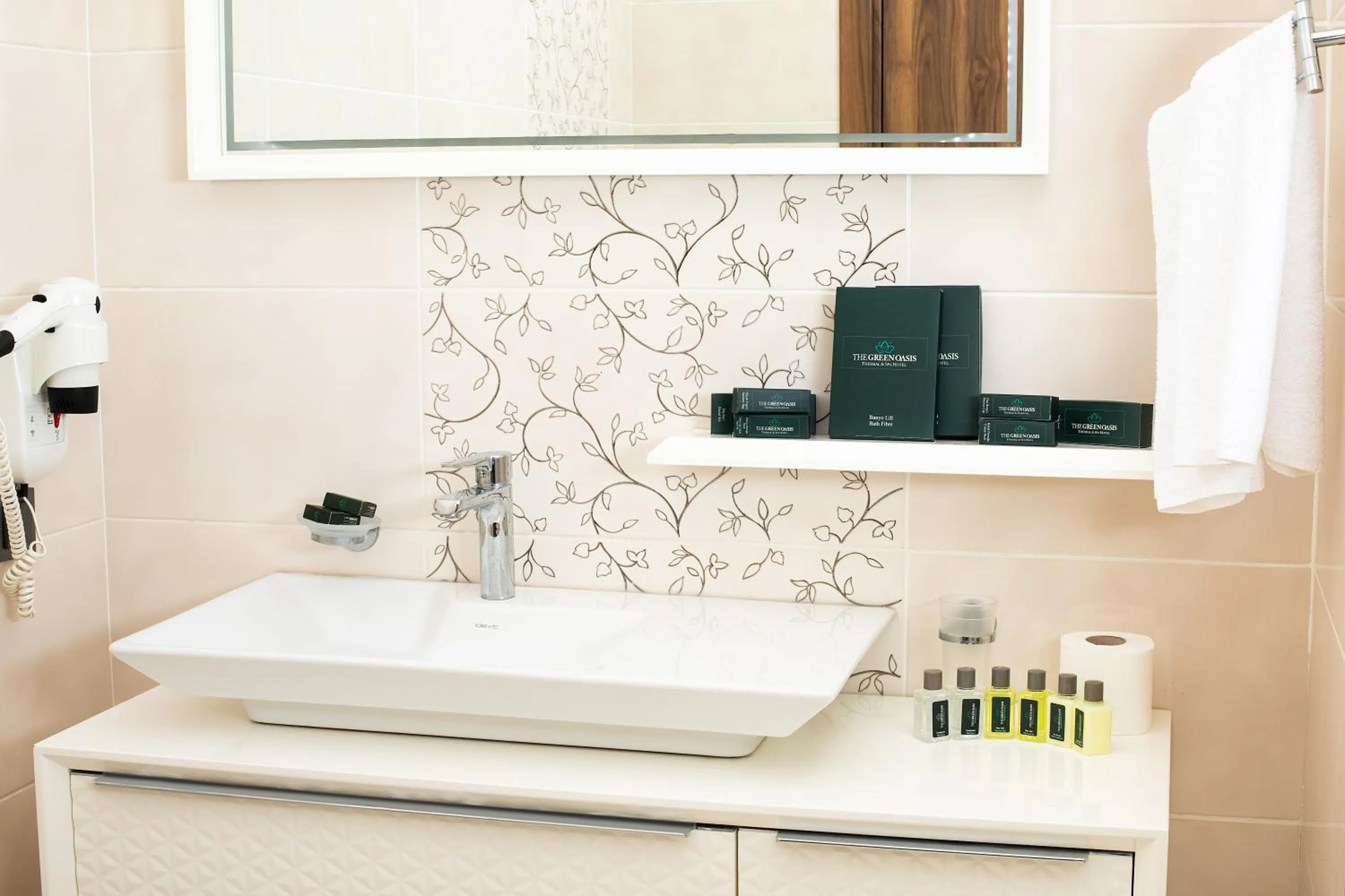 Bathroom in The Green Oasis Otel Spa