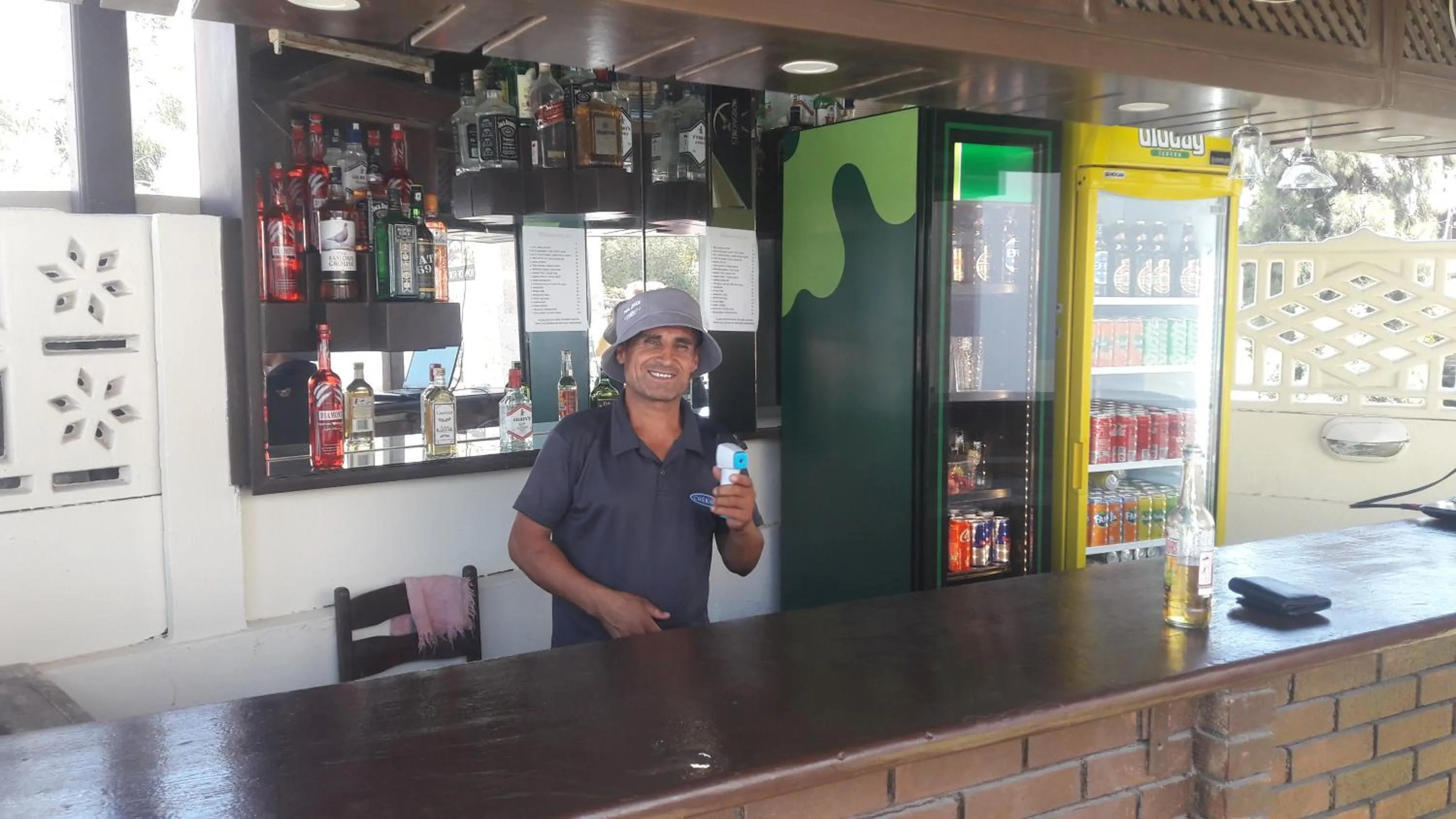 Staff in Ozukara Apart 1