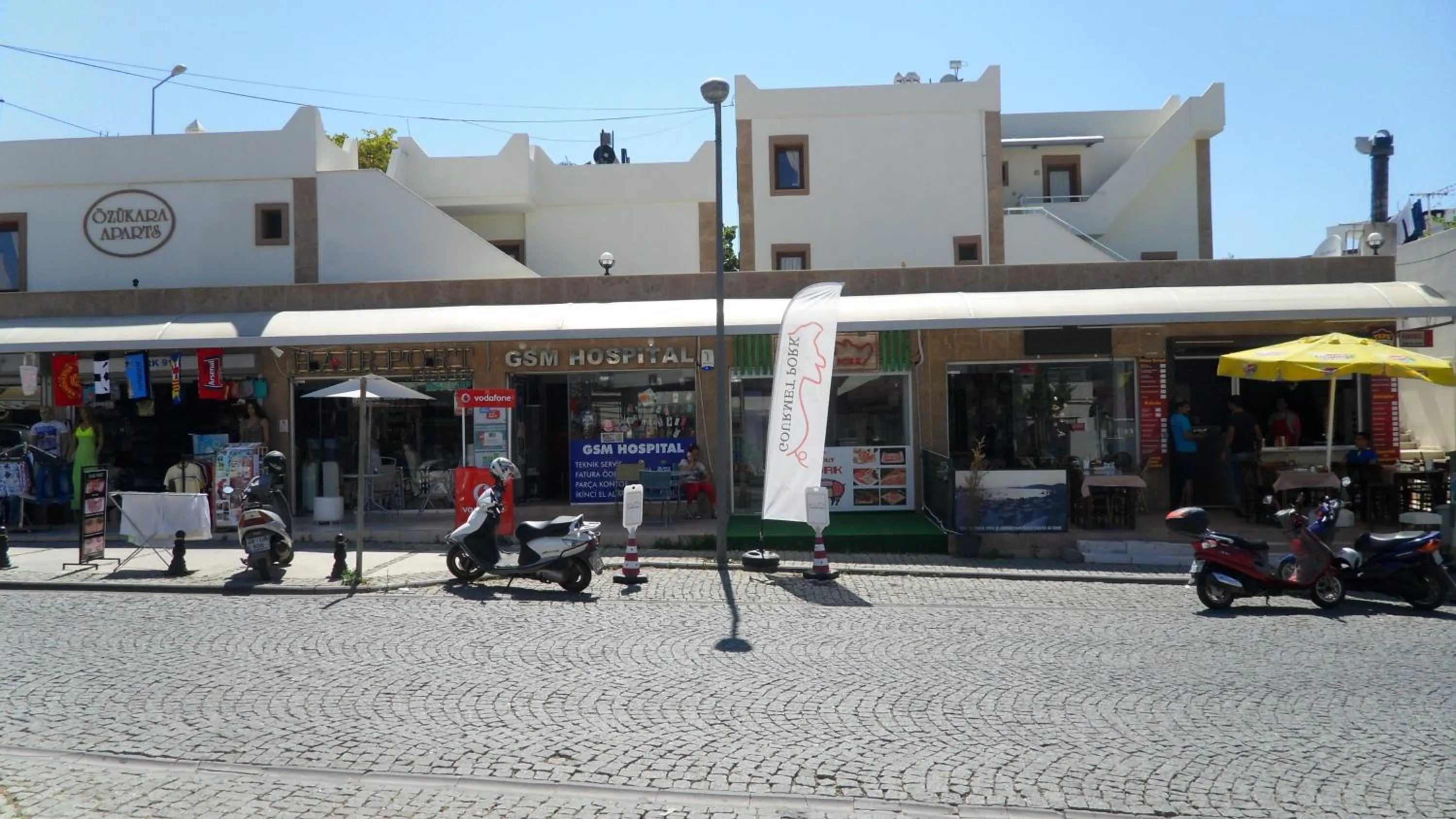 Facade/entrance in Ozukara Apart 1