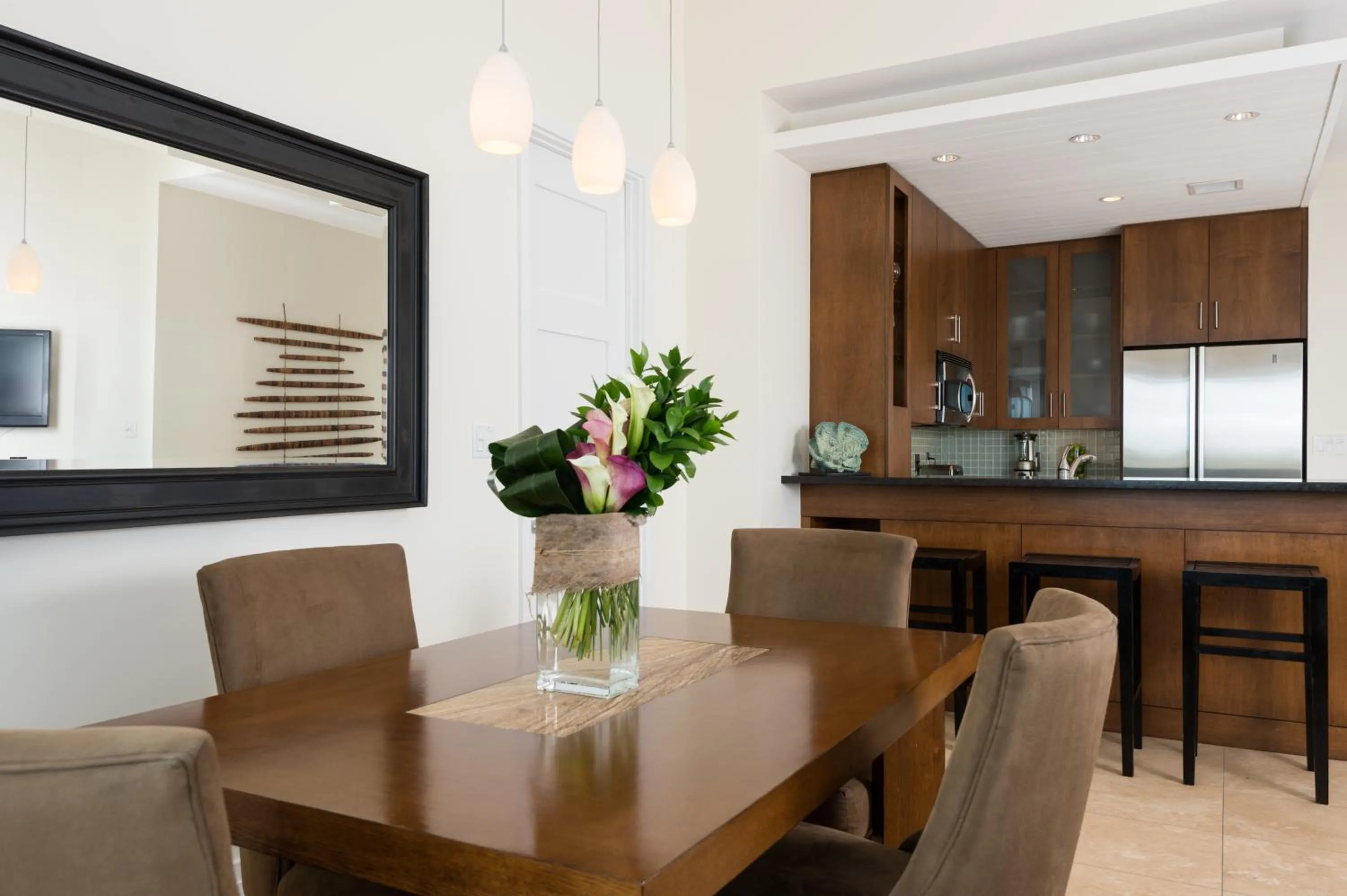 Kitchen or kitchenette in West Bay Club