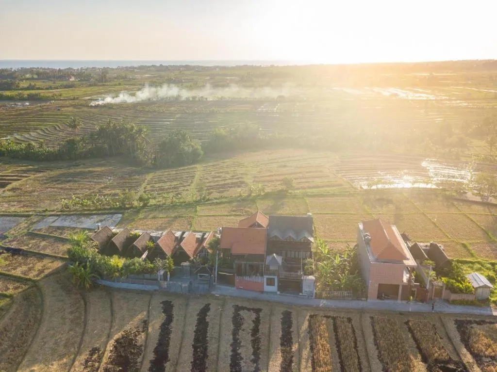 Pondok Lulik Seseh Beach