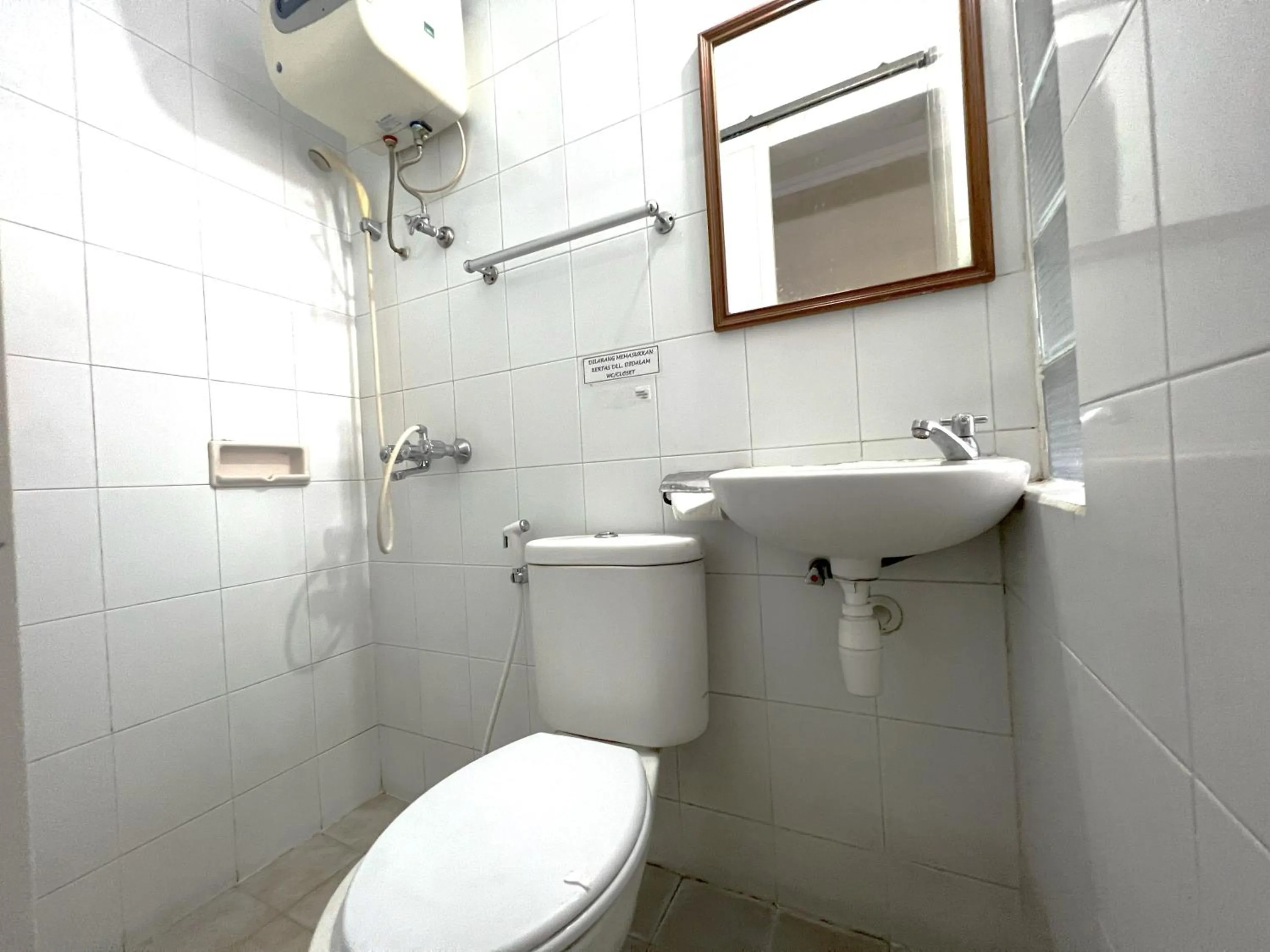 Hotel Winotosastro by Athelu