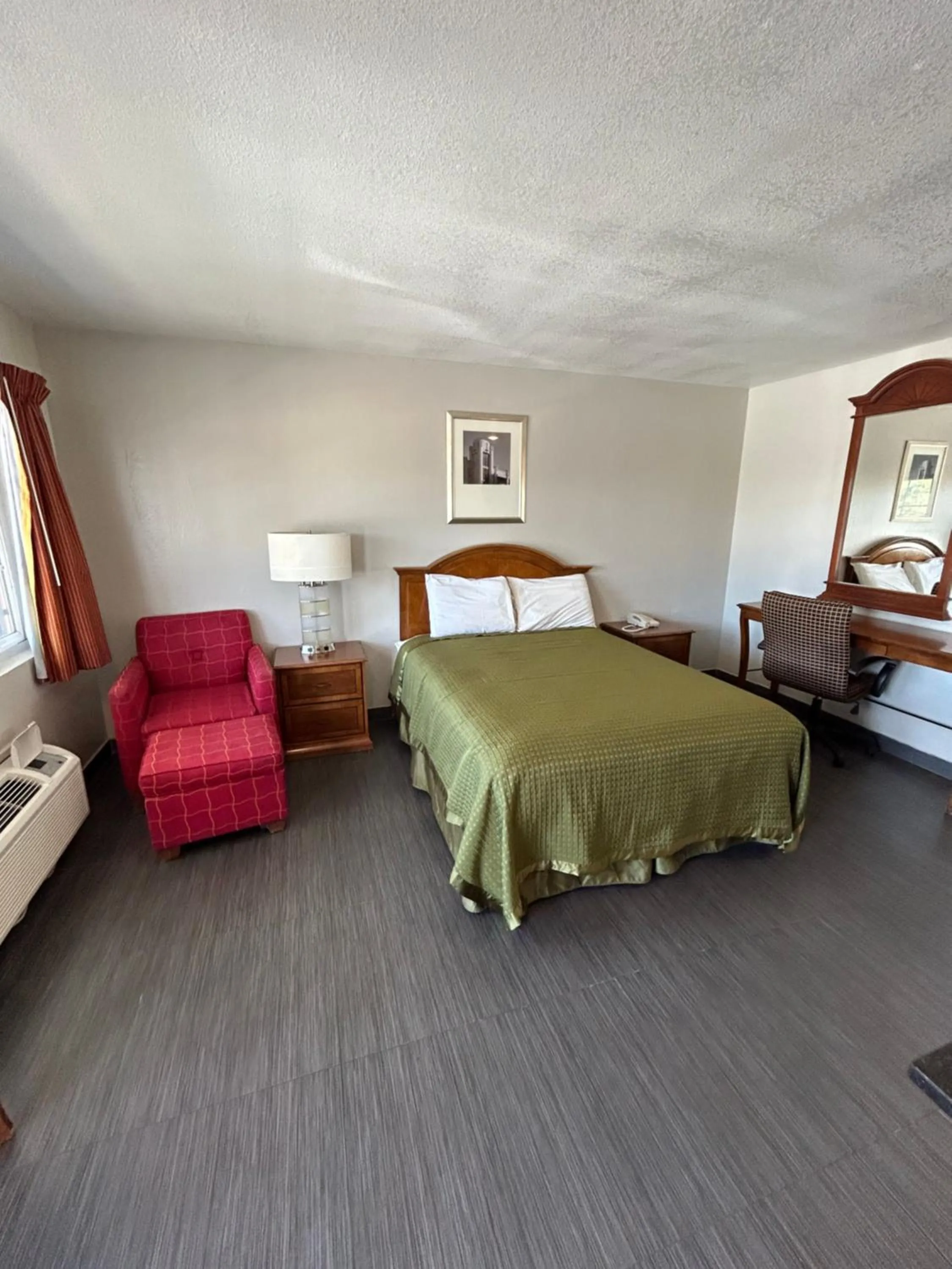 Bedroom, Bed in Dixon Motel