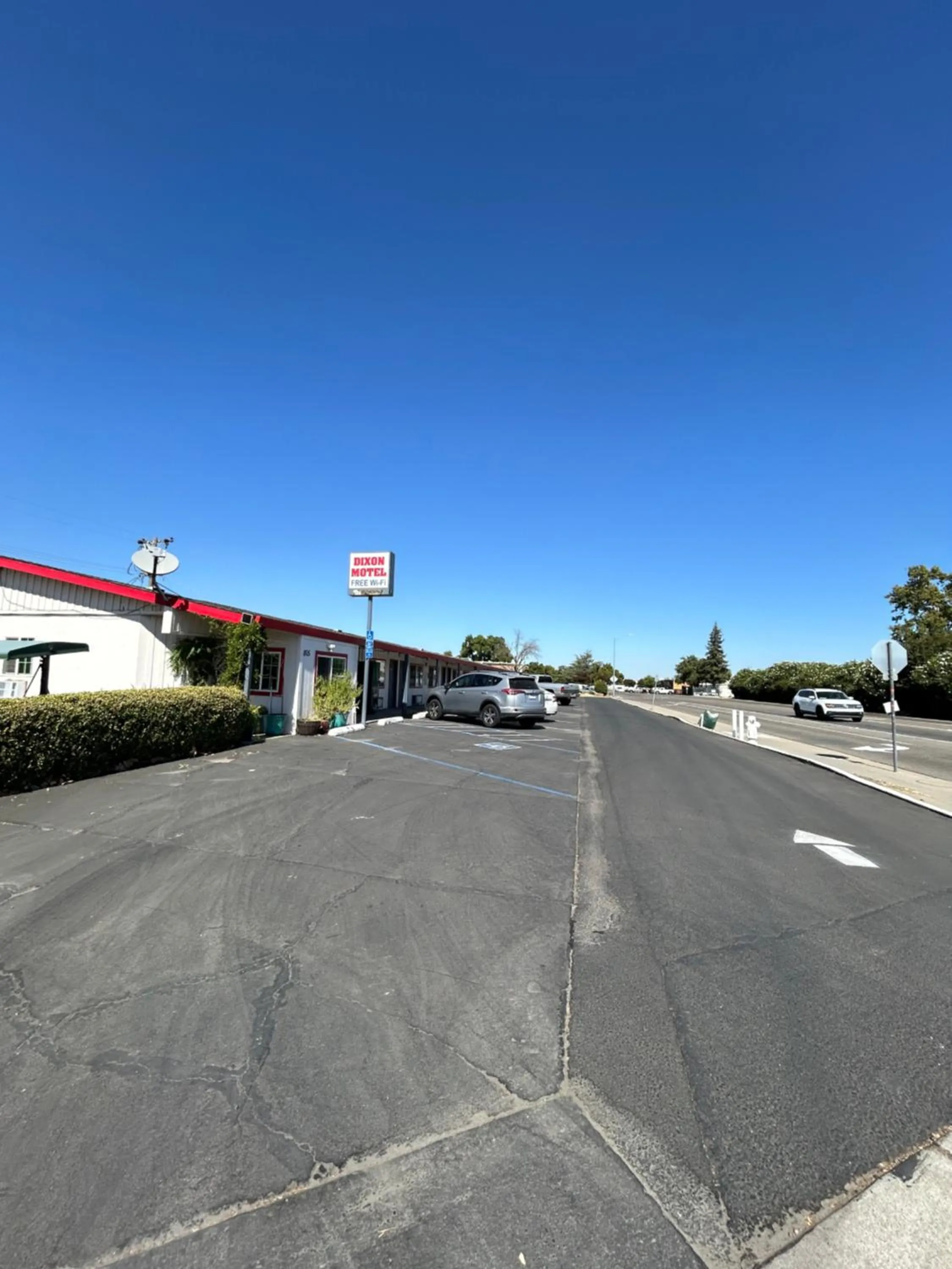 Property logo or sign in Dixon Motel