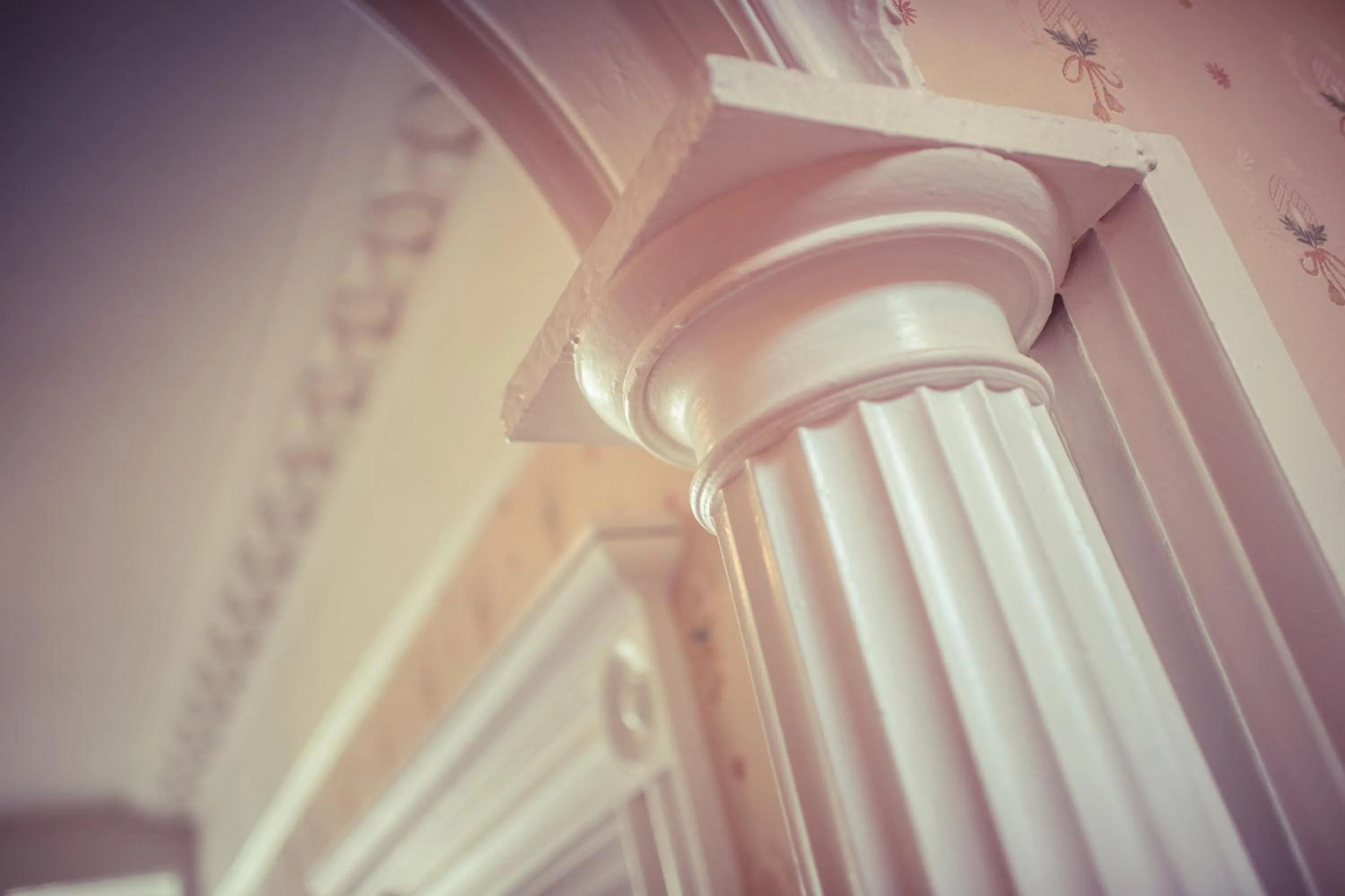 Decorative detail in Richmond Hotel