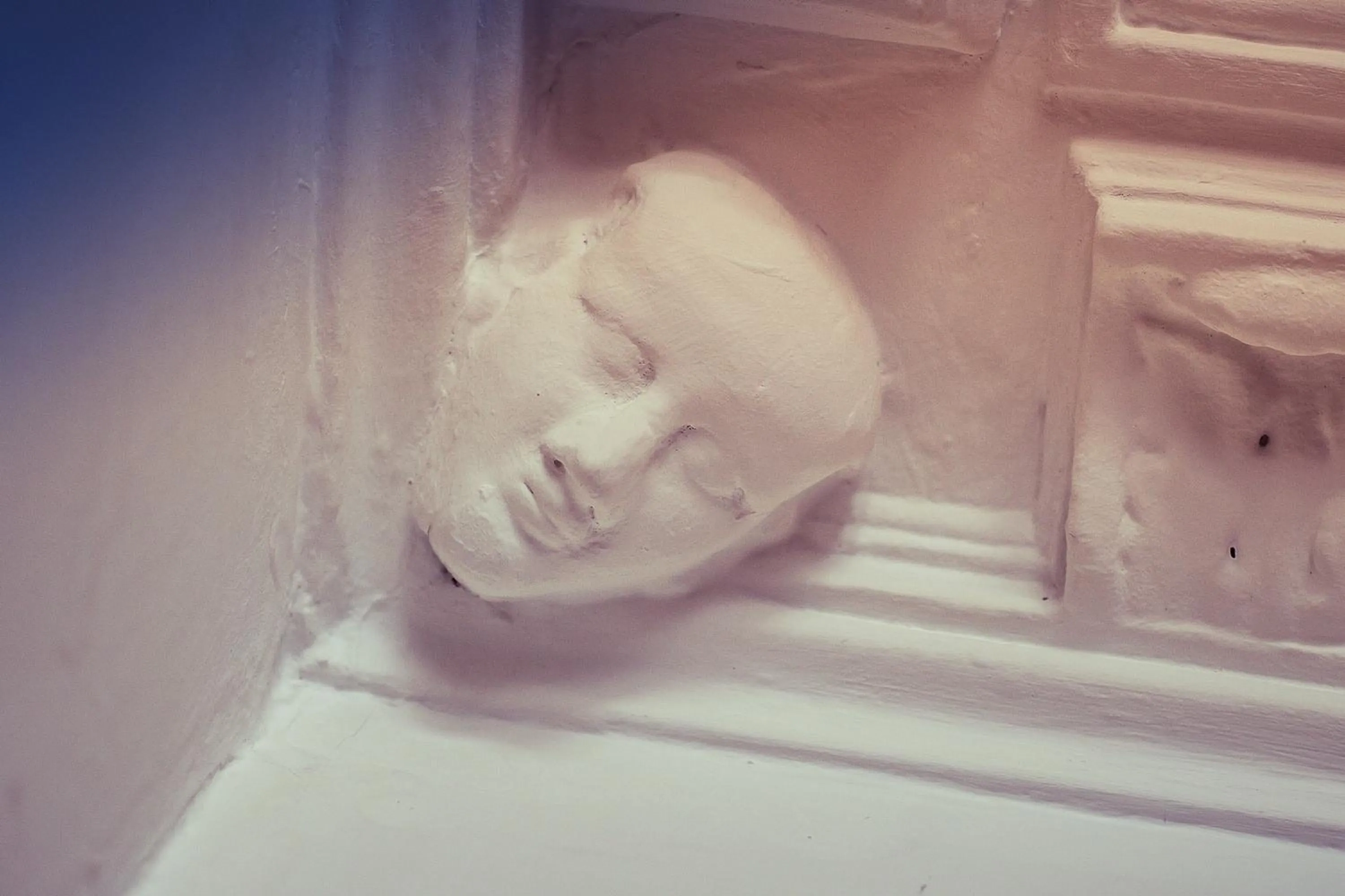 Decorative detail in Richmond Hotel