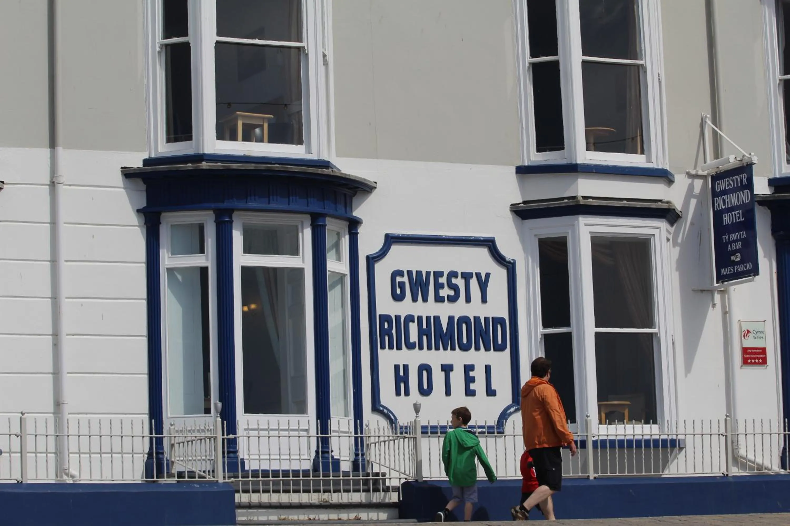 Property logo or sign in Richmond Hotel