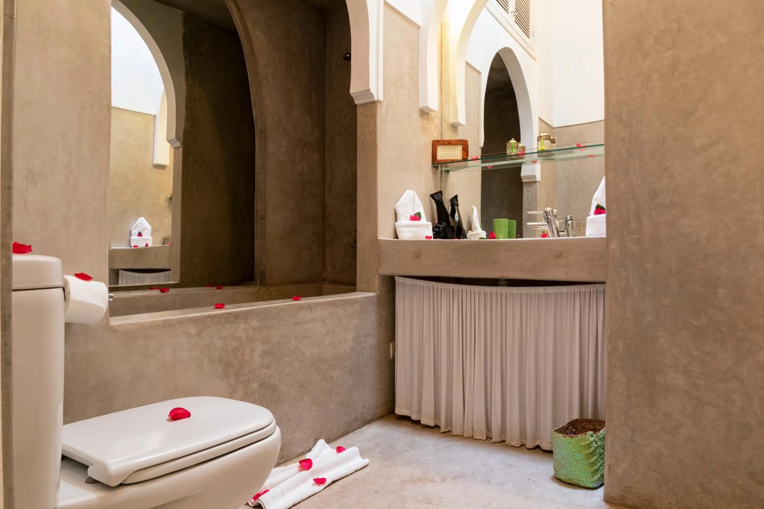 Bathroom in Riad Sapphire & Spa