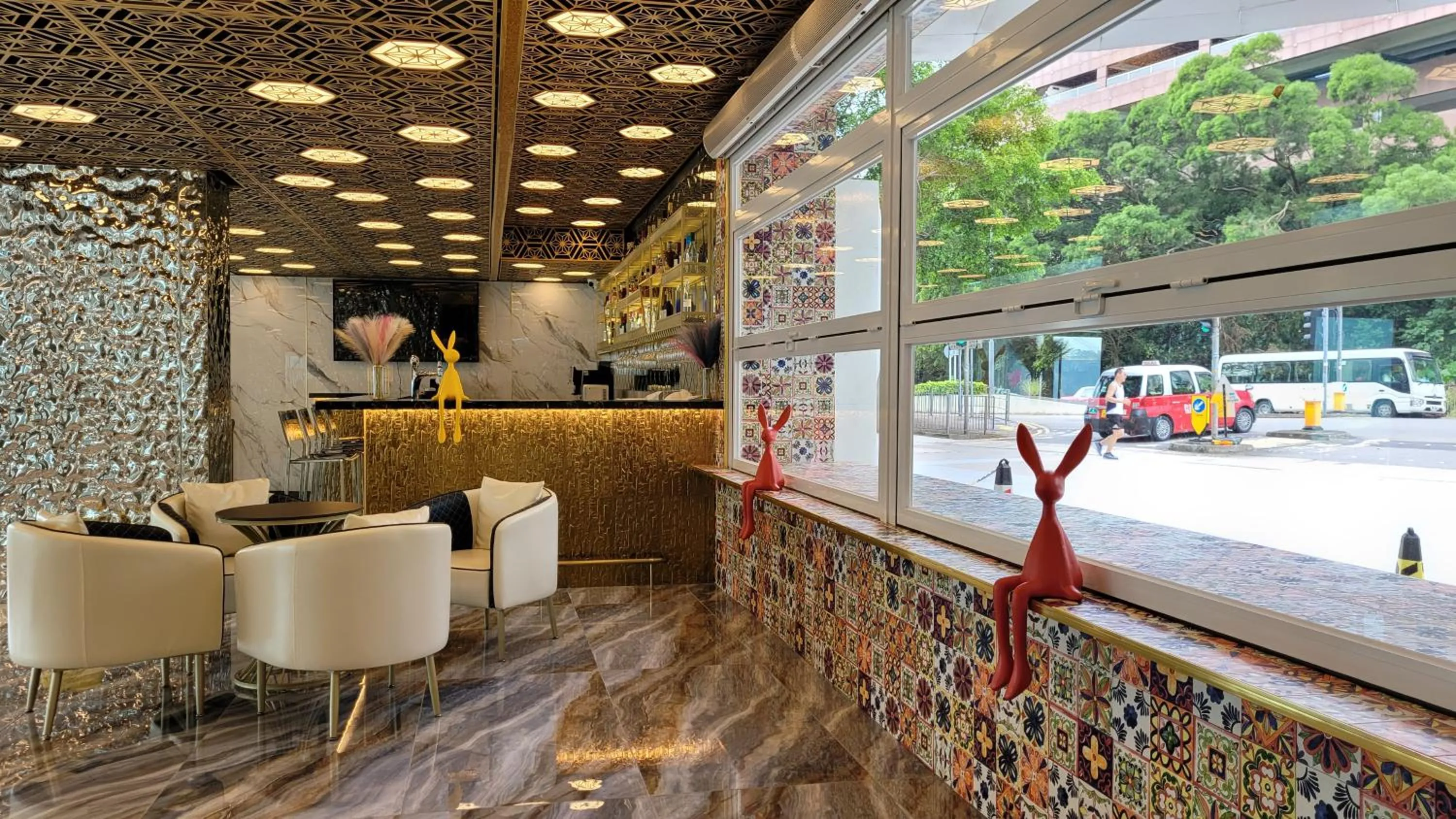 Lounge or bar in Grand Bay View Hotel