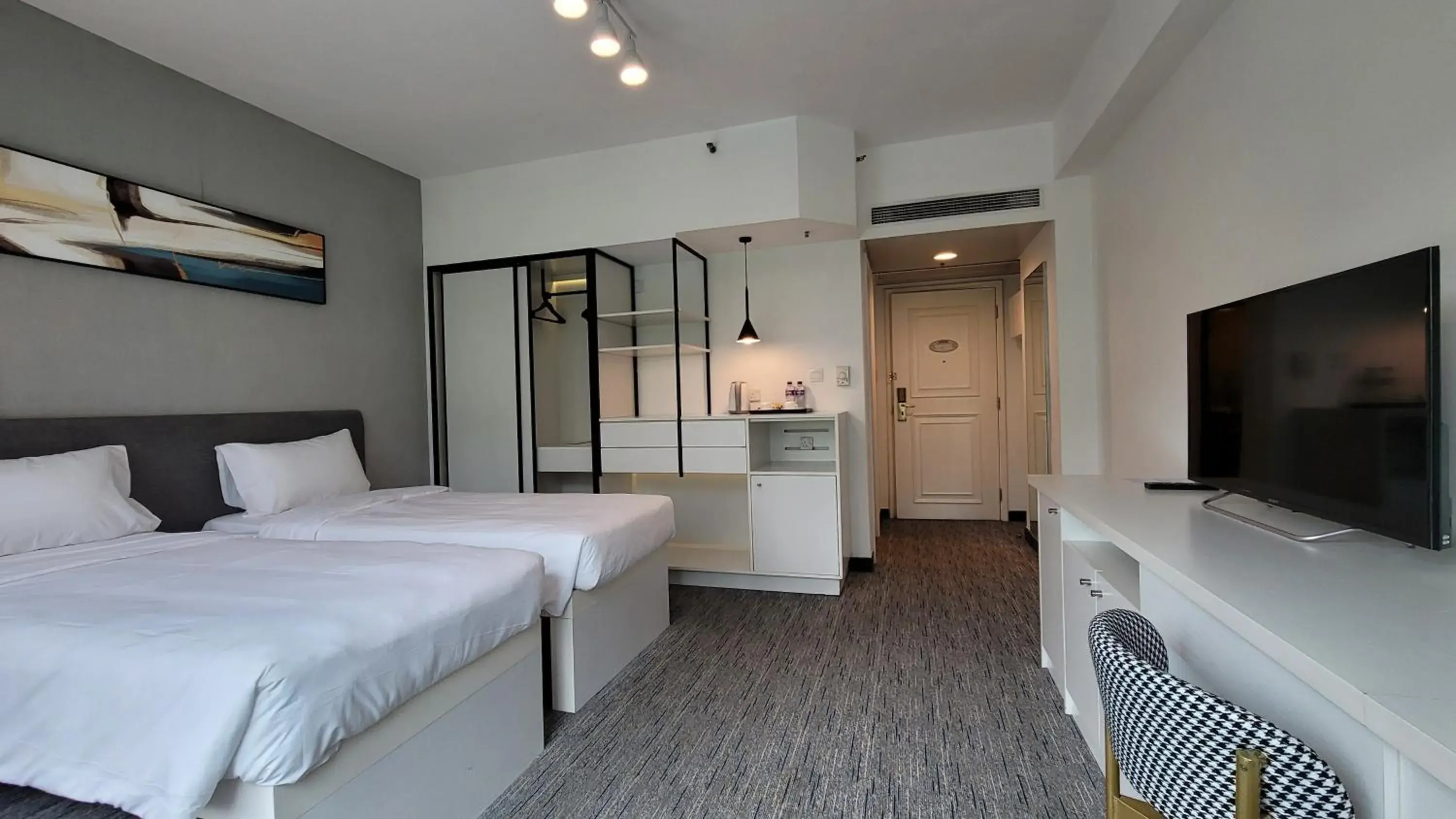 Superior Hillview Room in Grand Bay View Hotel Superior Hillview Room in Grand Bay View Hotel