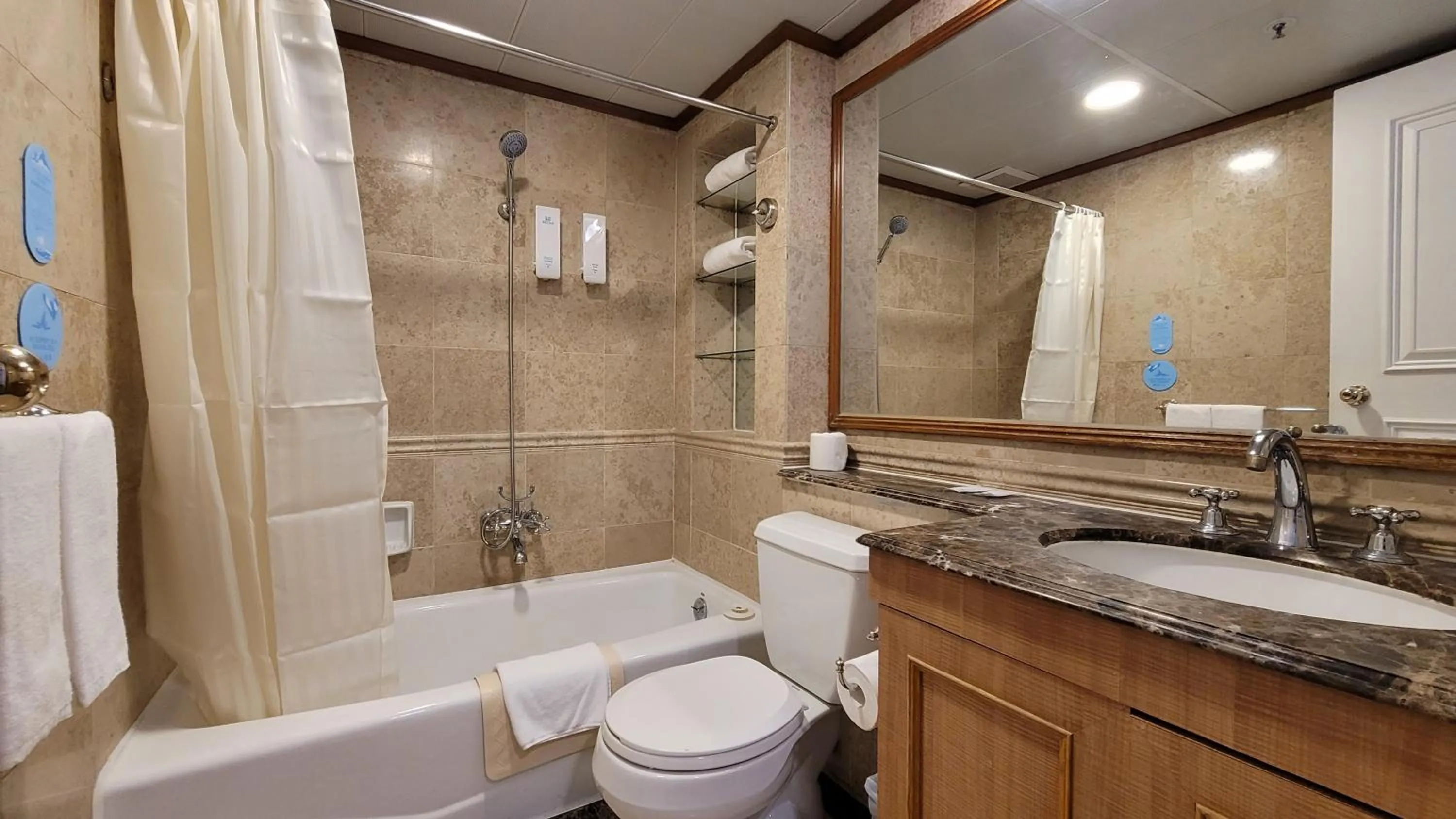 Bathroom in Grand Bay View Hotel