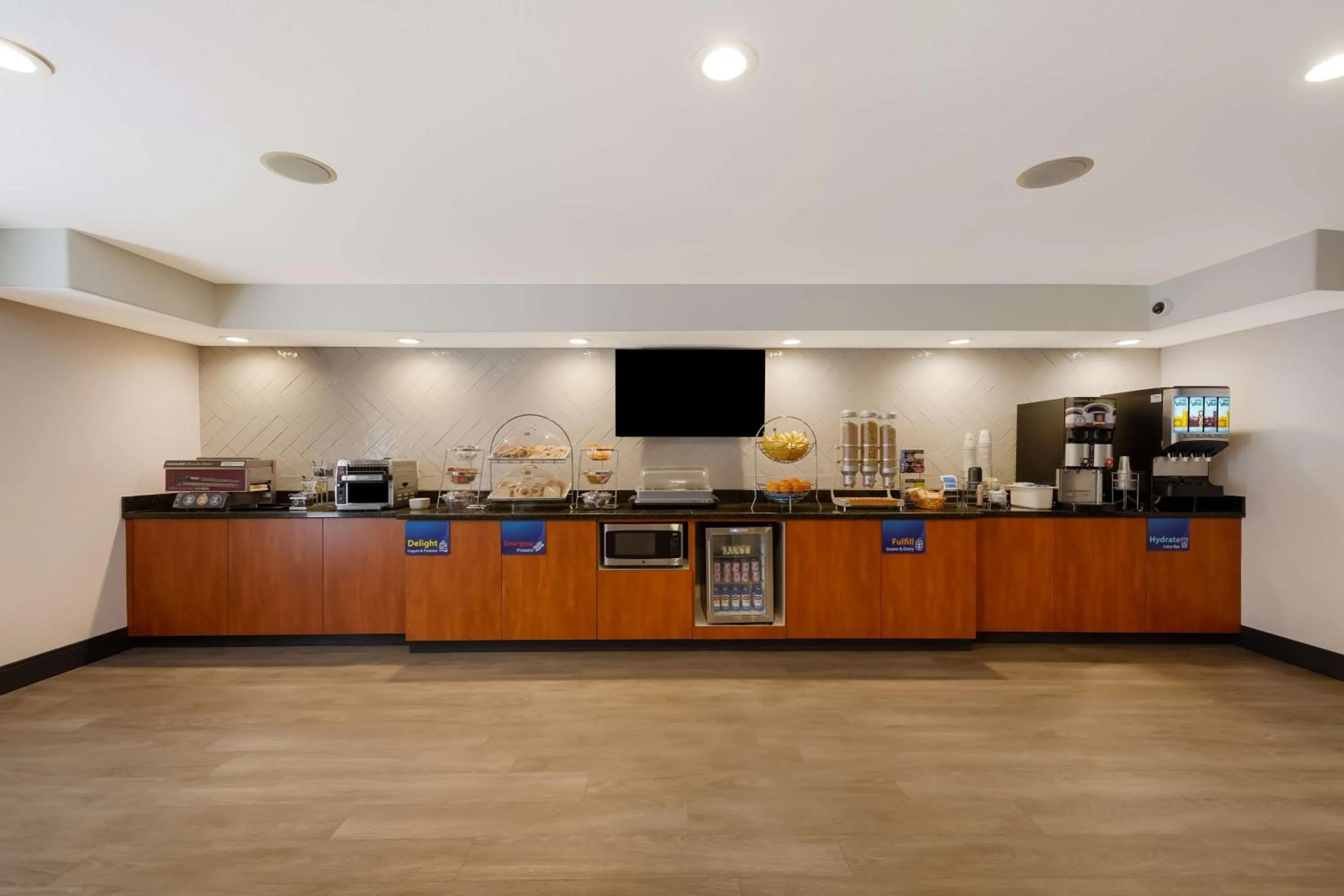 Restaurant/places to eat in Best Western Inn & Suites Lemoore